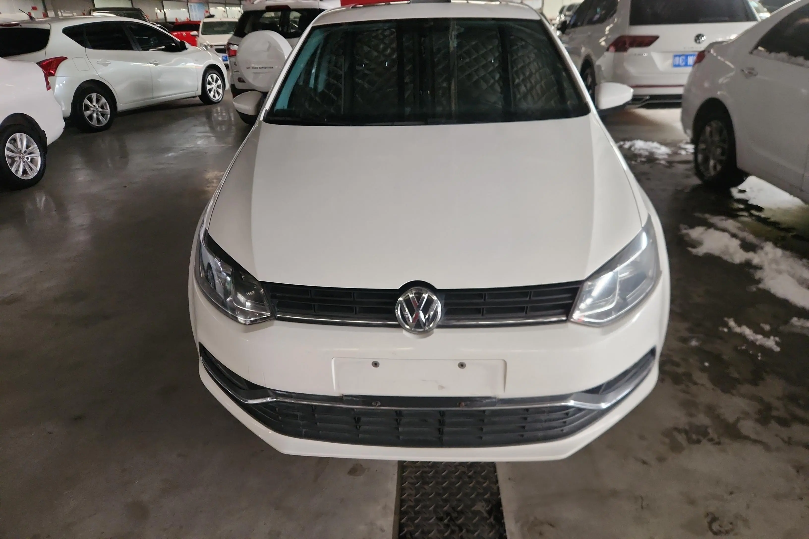 Volkswagen Polo  из Китая