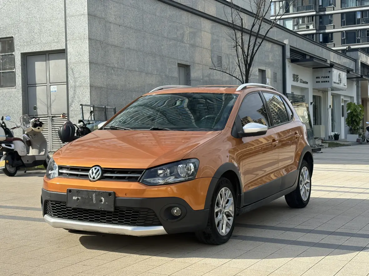 Volkswagen Polo  из Китая