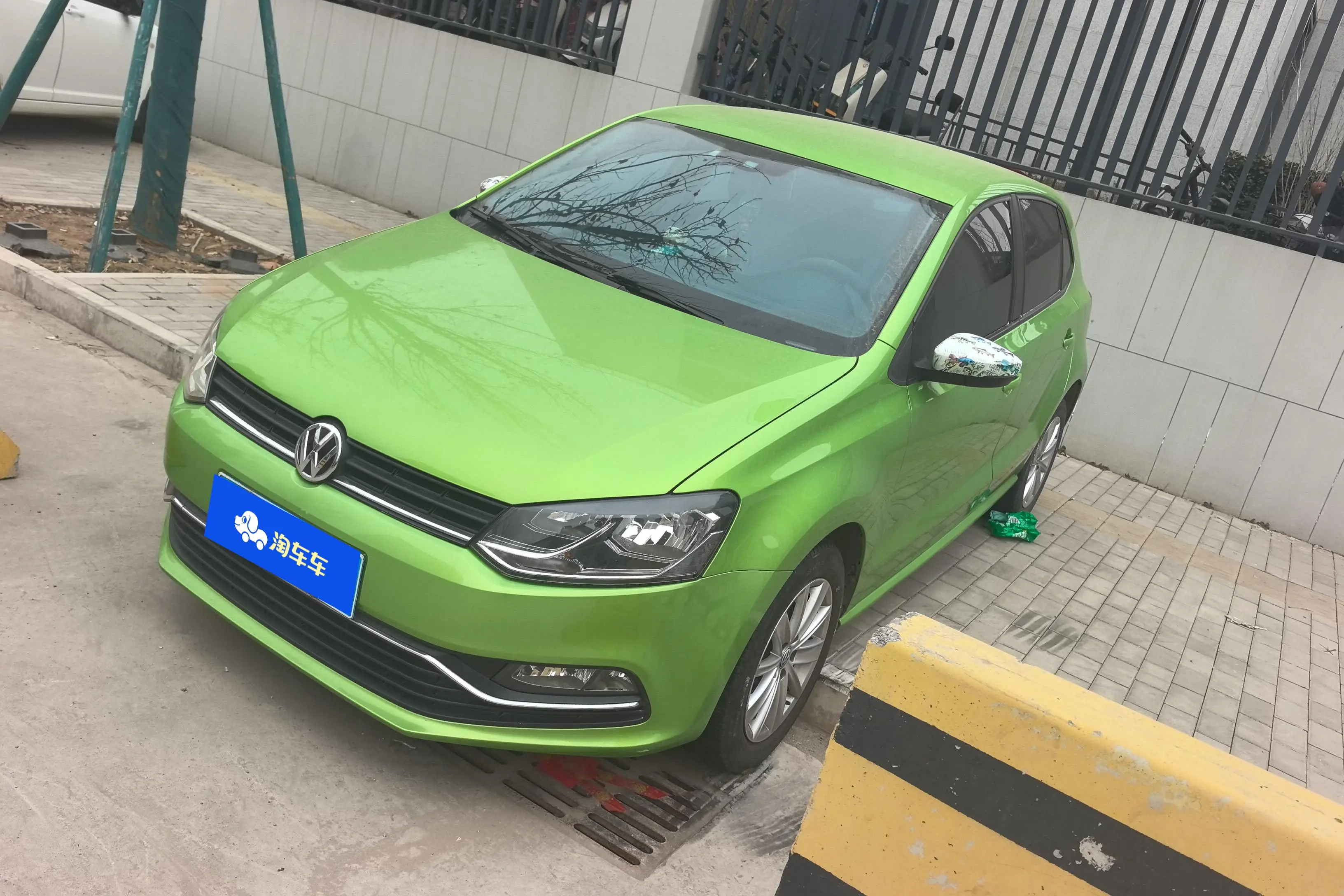 Volkswagen Polo  из Китая
