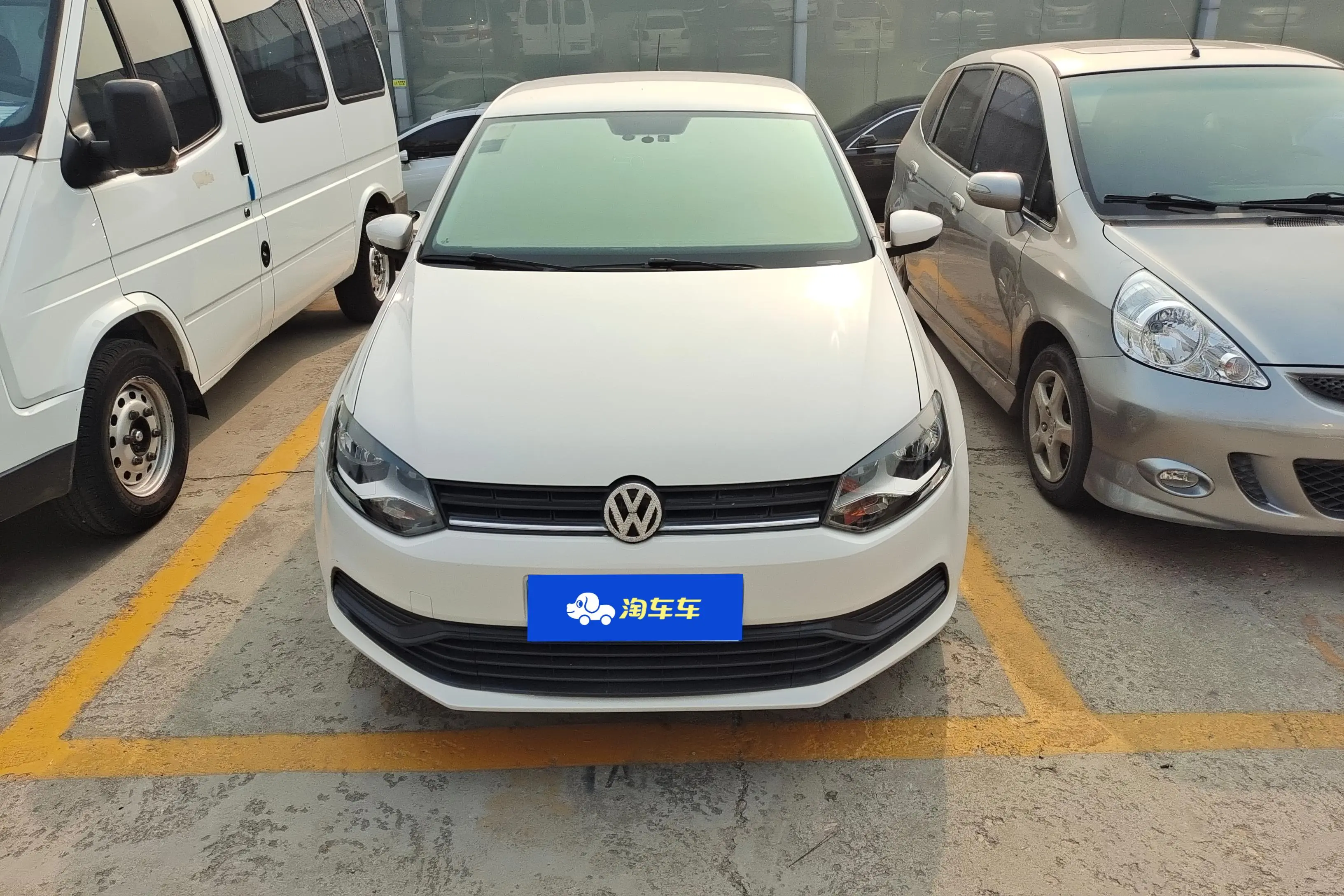 Volkswagen Polo  из Китая