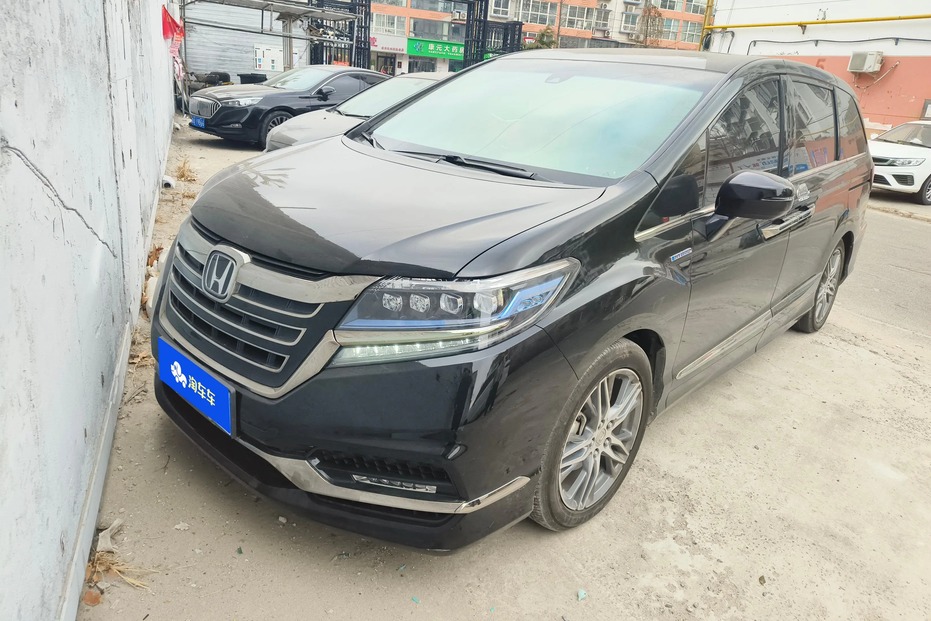 Honda Elysion (Alison)  из Китая