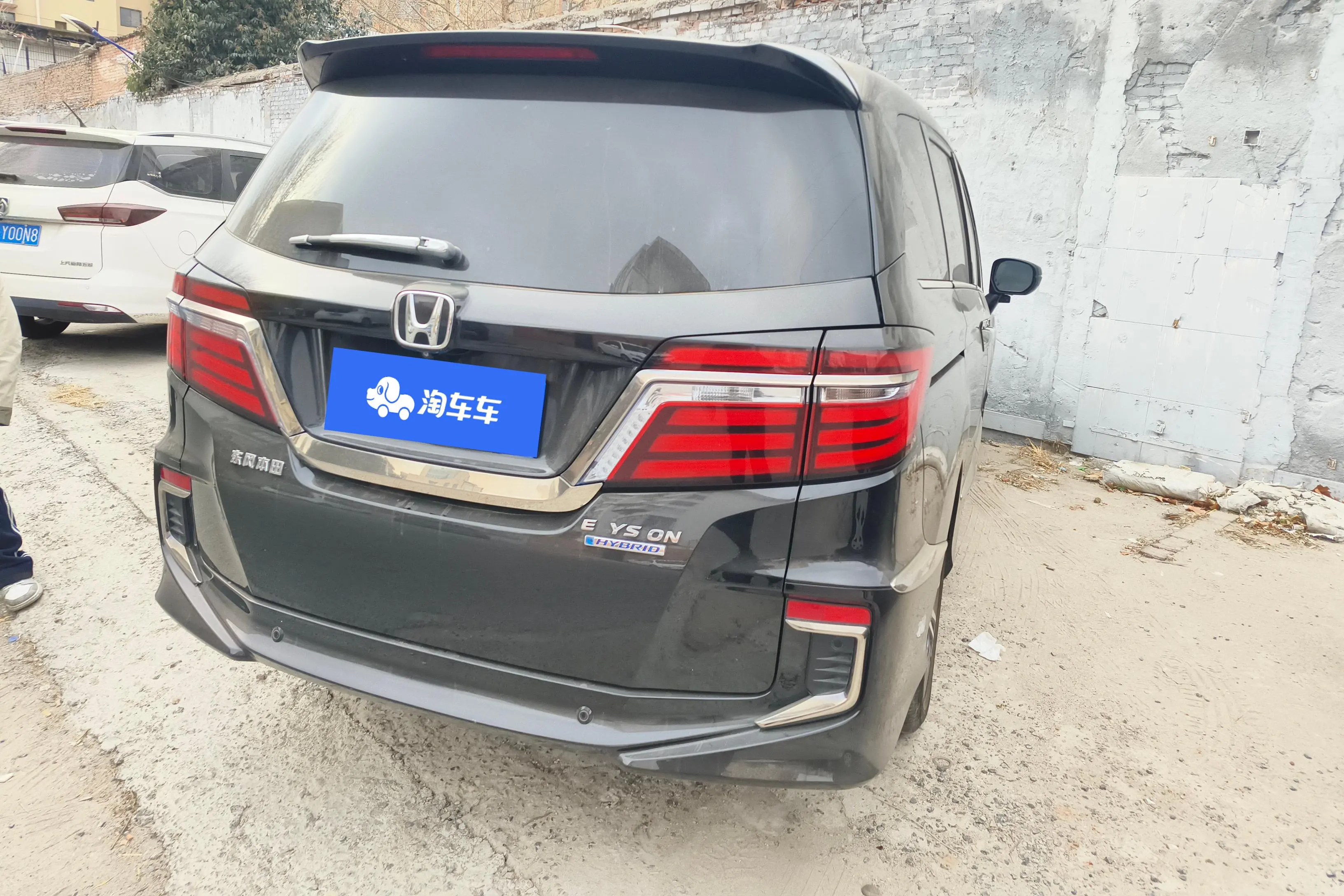 Honda Elysion (Alison)  из Китая