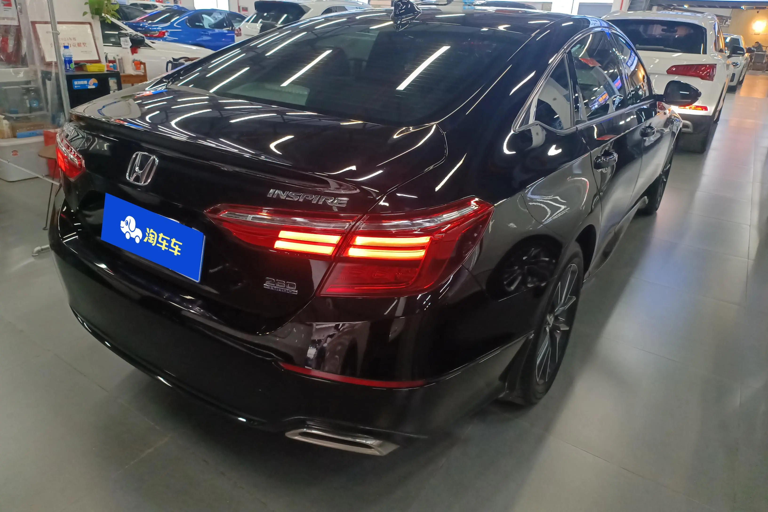 Honda Inspire (Yingshipai)  из Китая