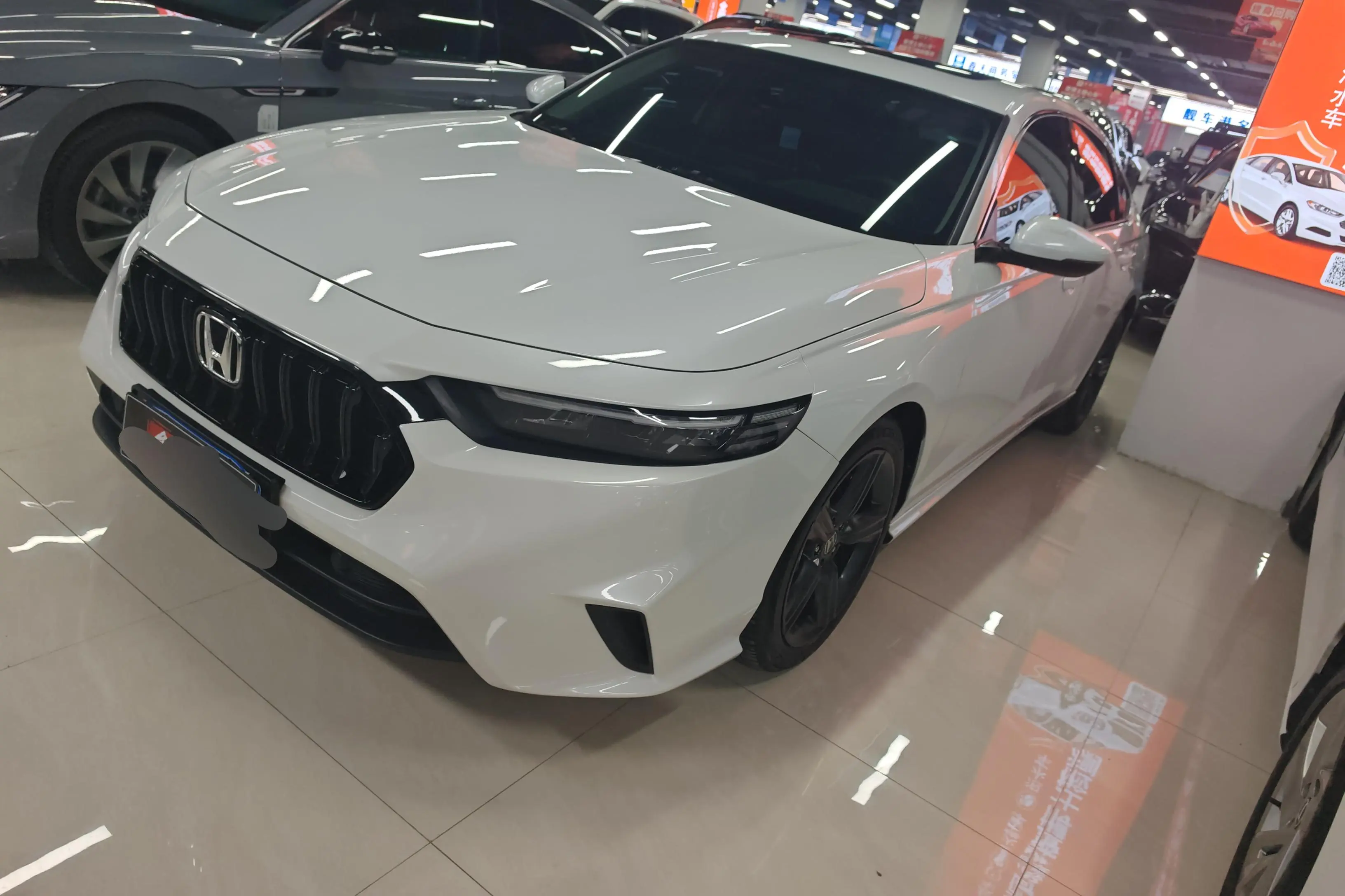 Honda Inspire (Yingshipai)  из Китая
