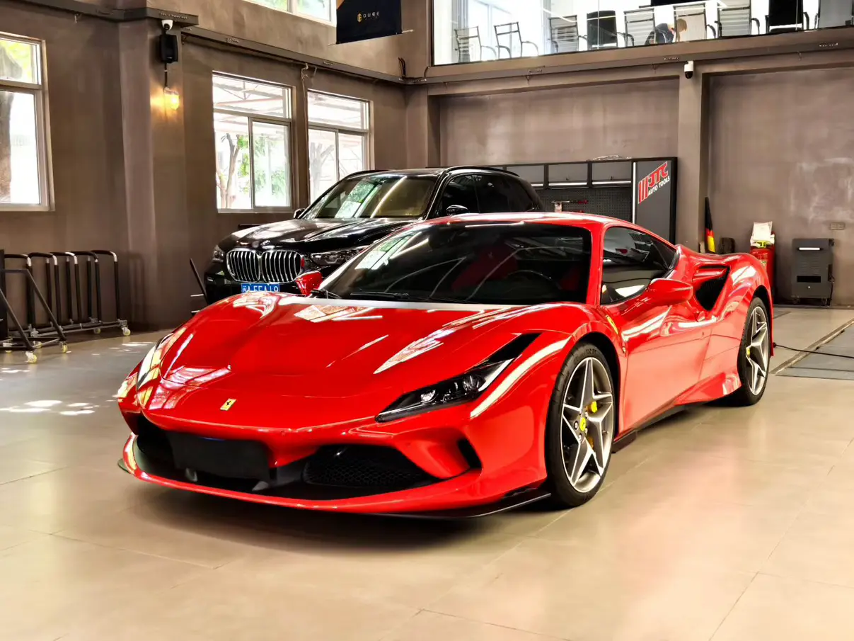 Ferrari F8  из Китая