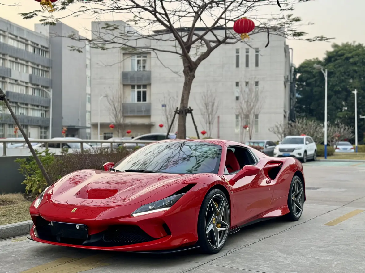 Ferrari F8  из Китая