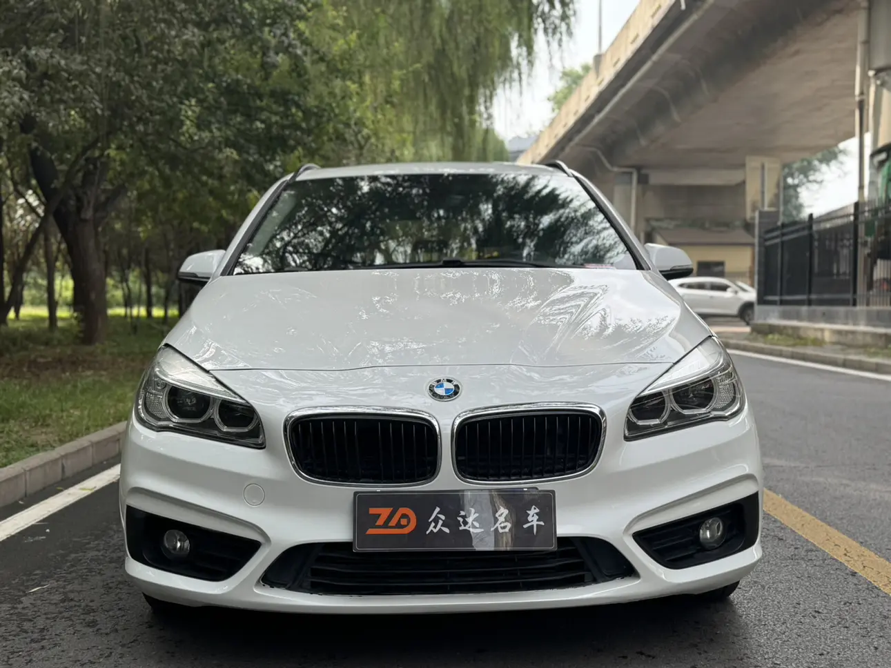 BMW 2 Series Active Tourer  из Китая