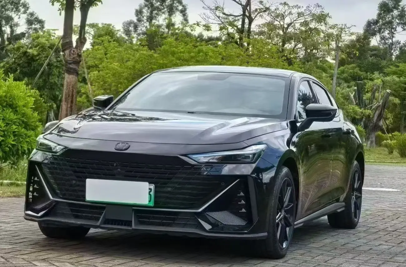 Changan UNI-V  из Китая