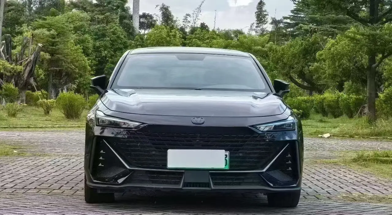 Changan UNI-V  из Китая