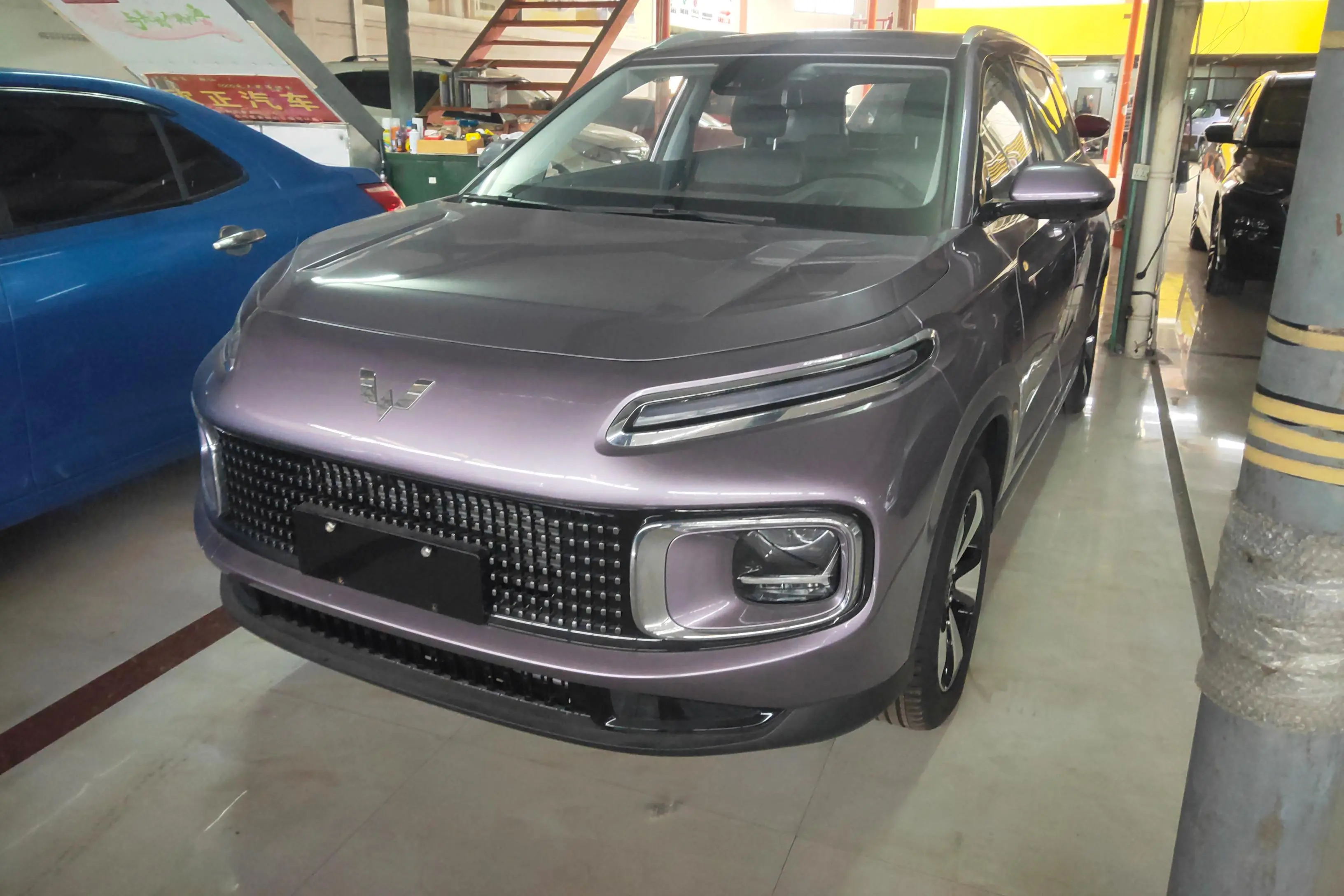 Wuling Nebula  из Китая