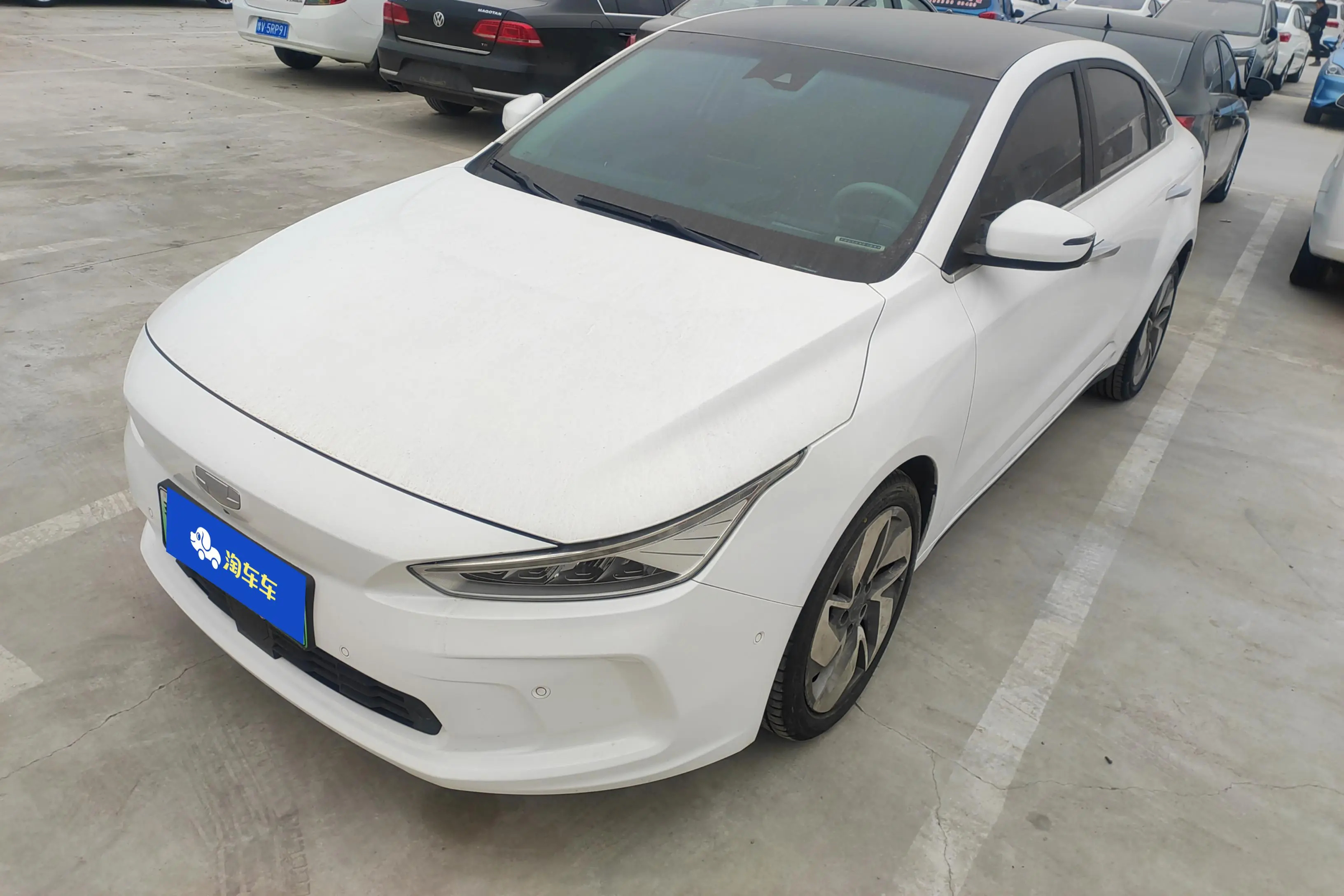 Geely Geometry A  из Китая