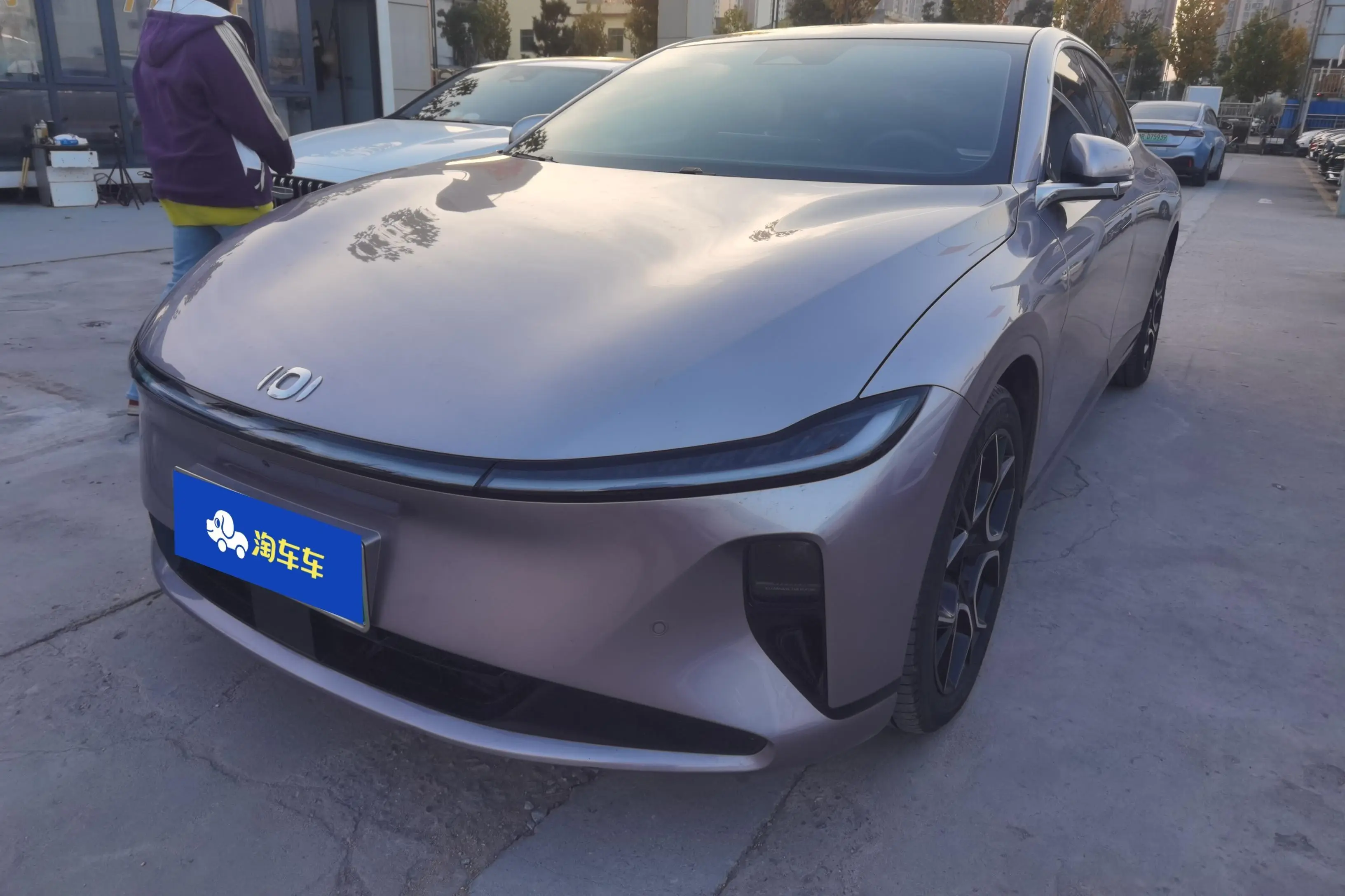 Changan Qiyuan A07  из Китая