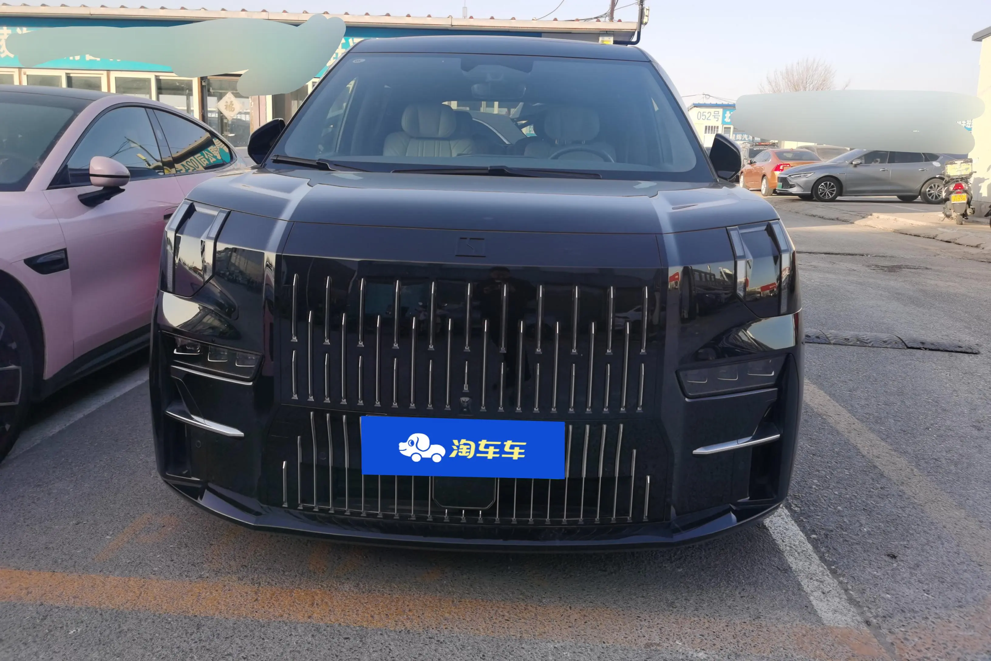 ZEEKR 009  из Китая