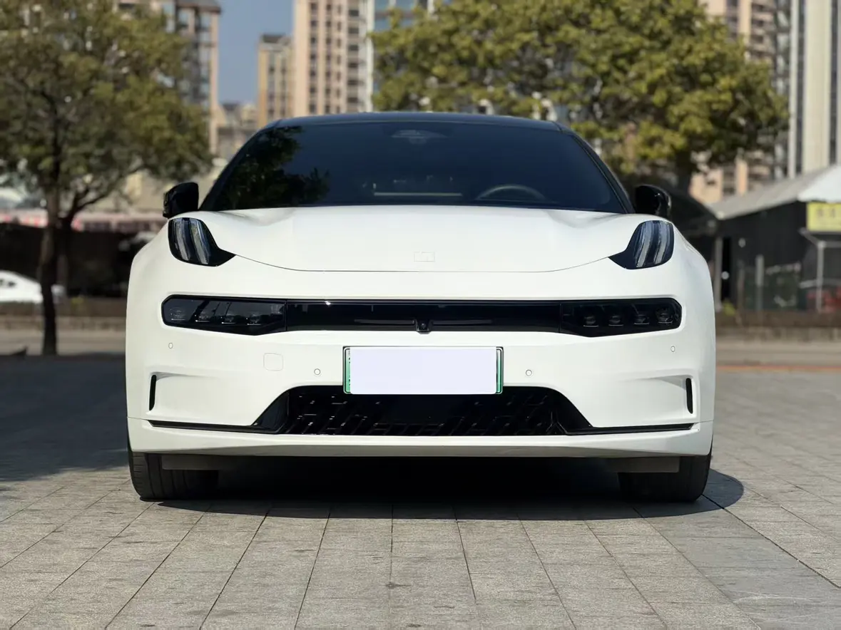 ZEEKR 001  из Китая