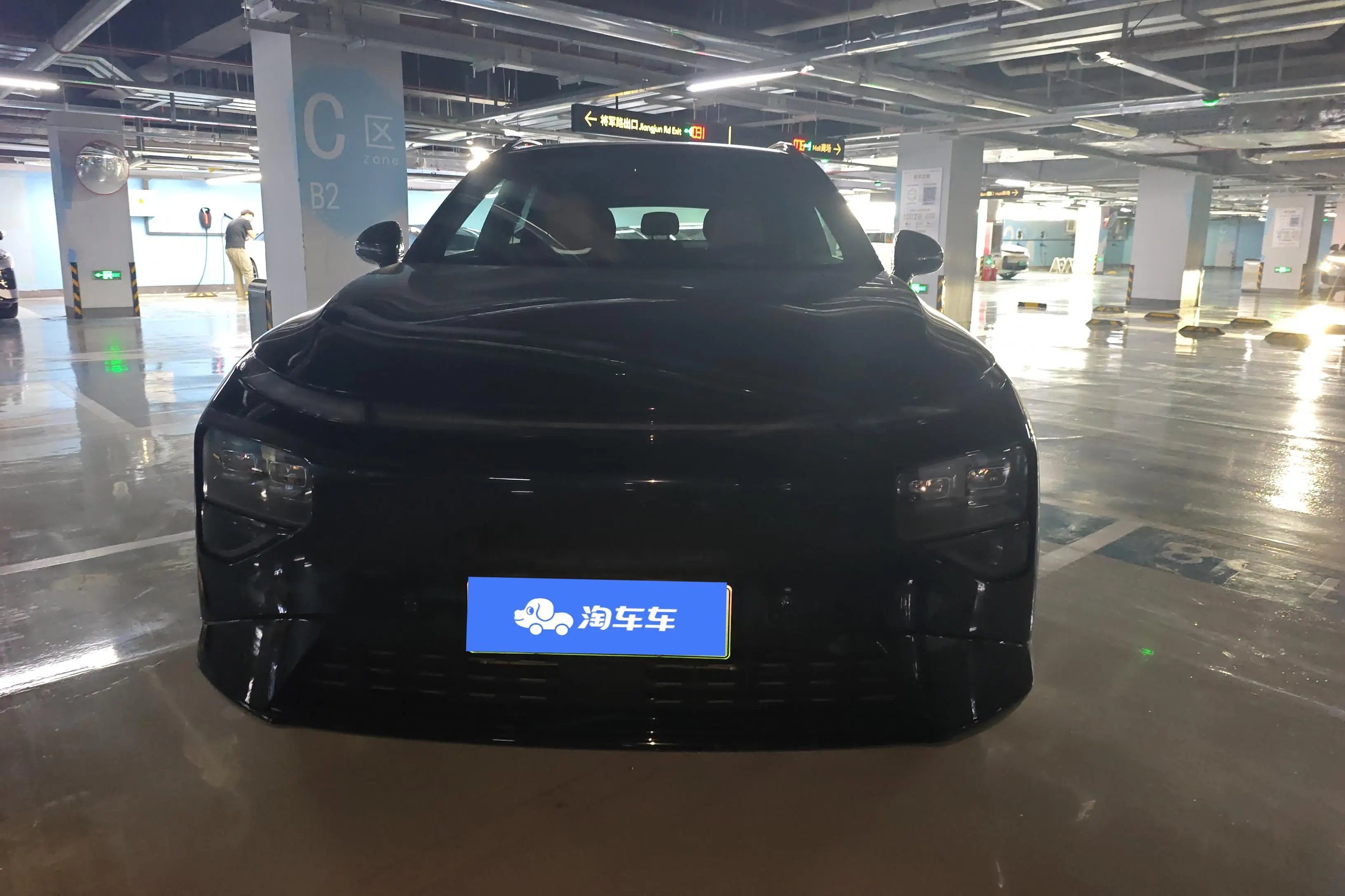 Xpeng G9  из Китая