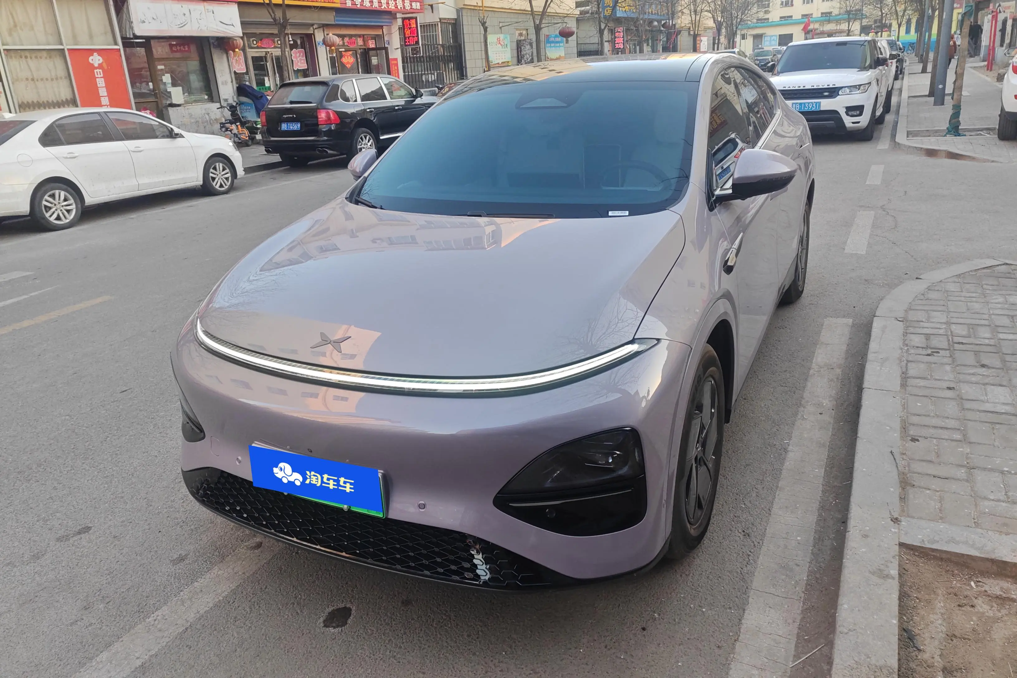 Xpeng G6  из Китая