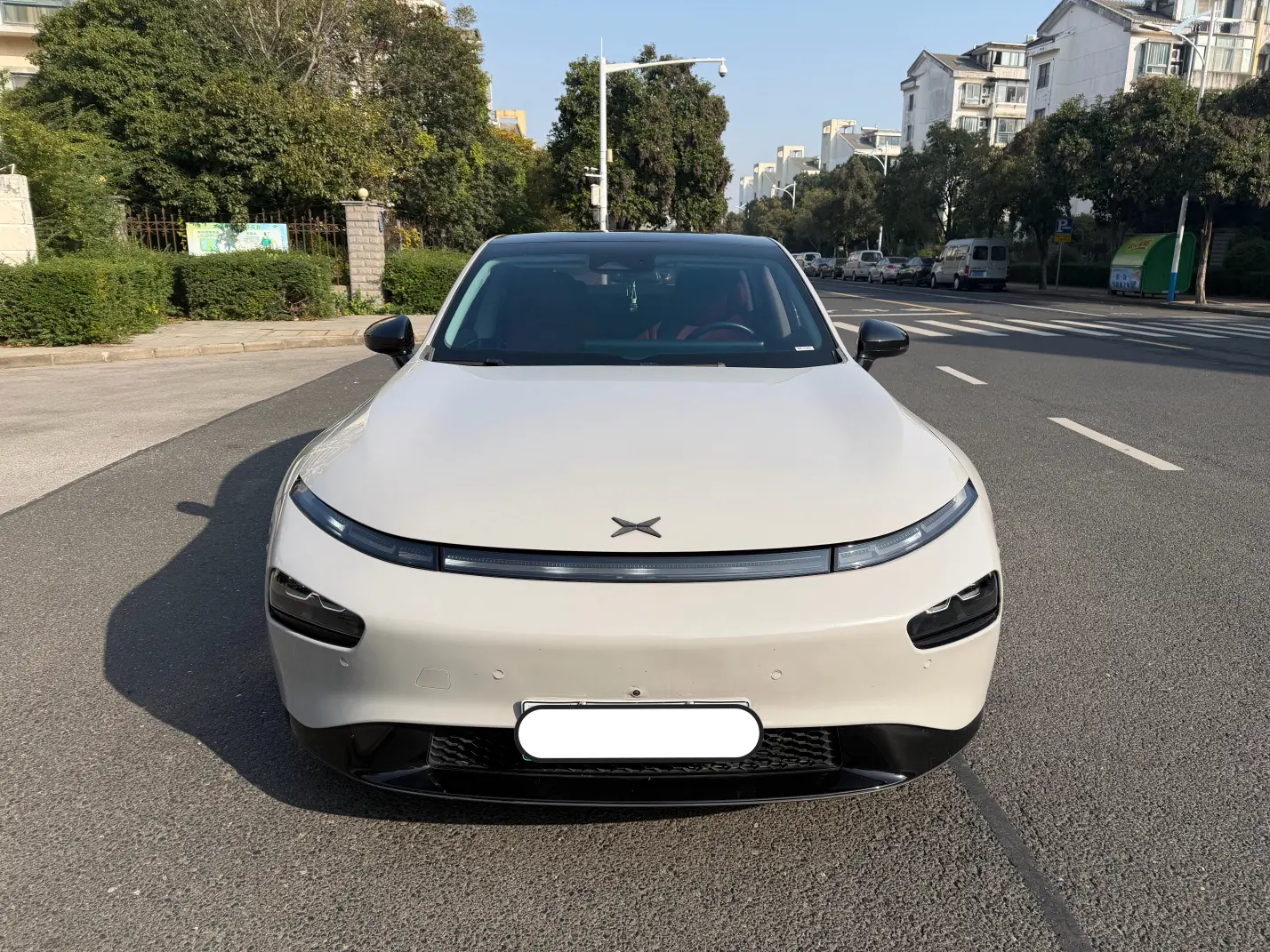 Xpeng P7  из Китая