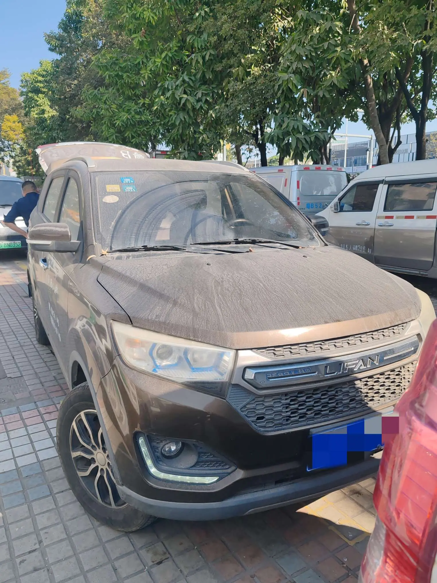 Lifan Maiwe  из Китая