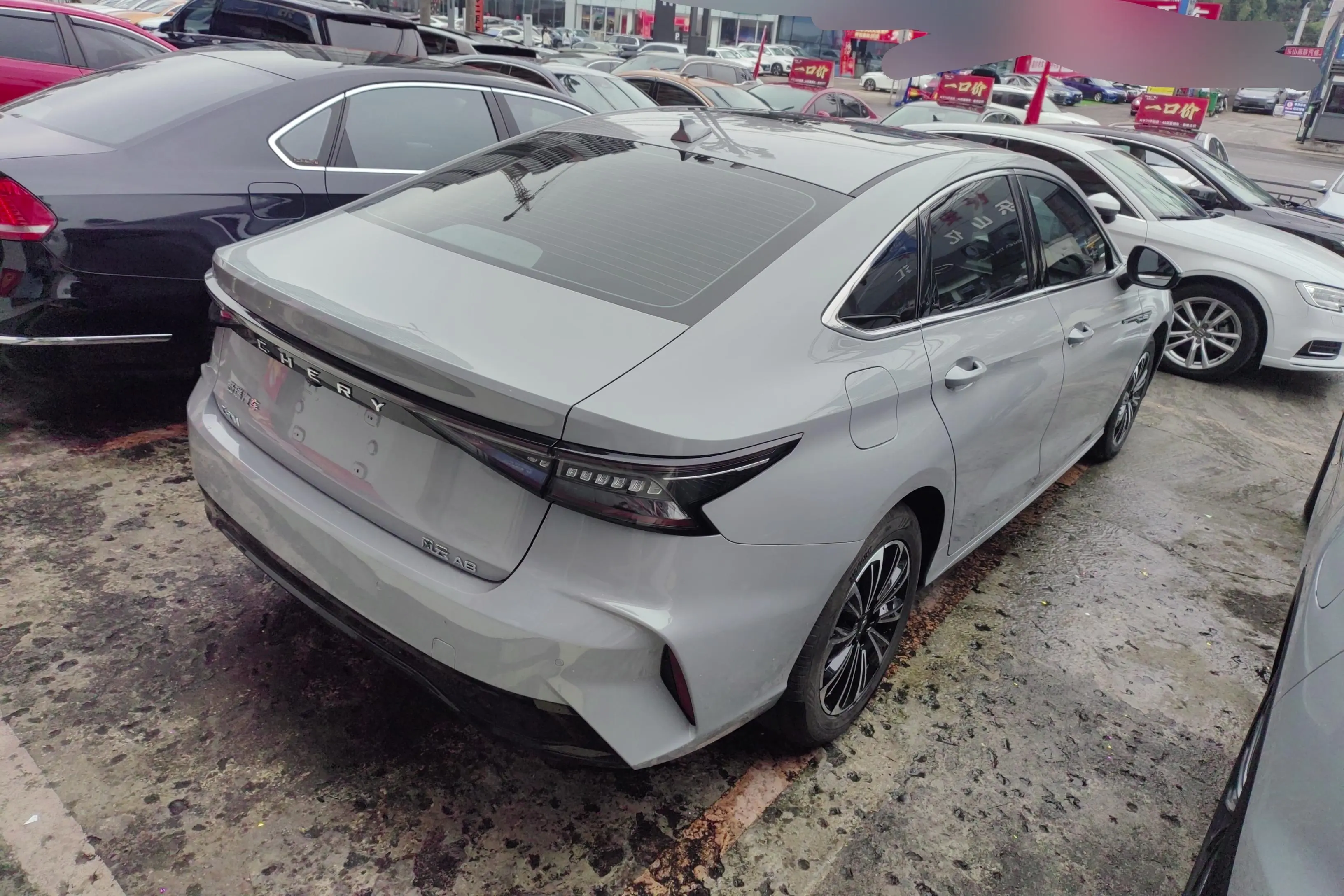 Chery Fengyun A8  из Китая