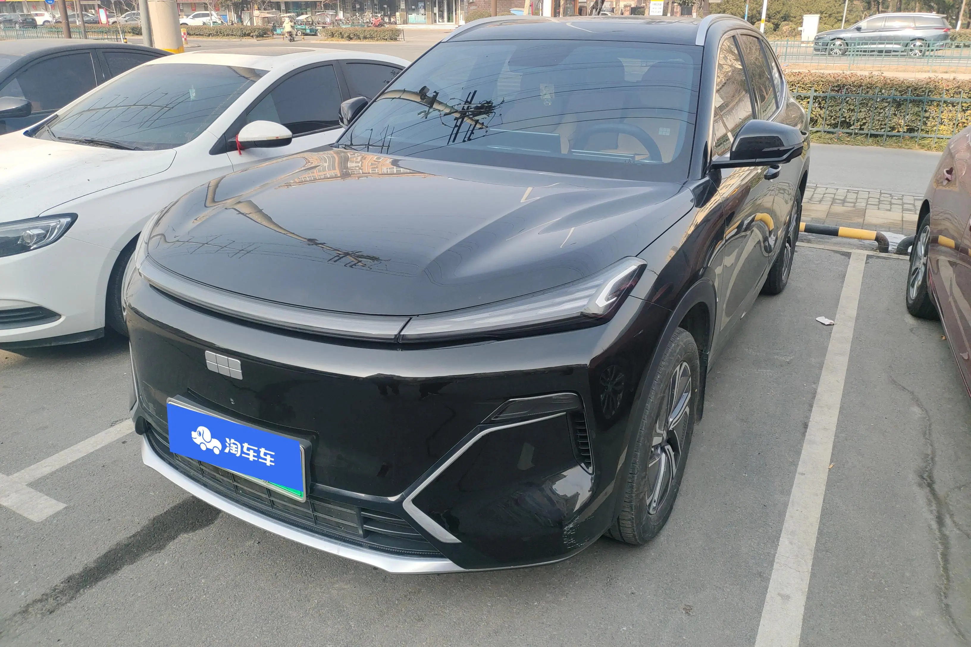 Geely Galaxy Starship 7 EM-i  из Китая