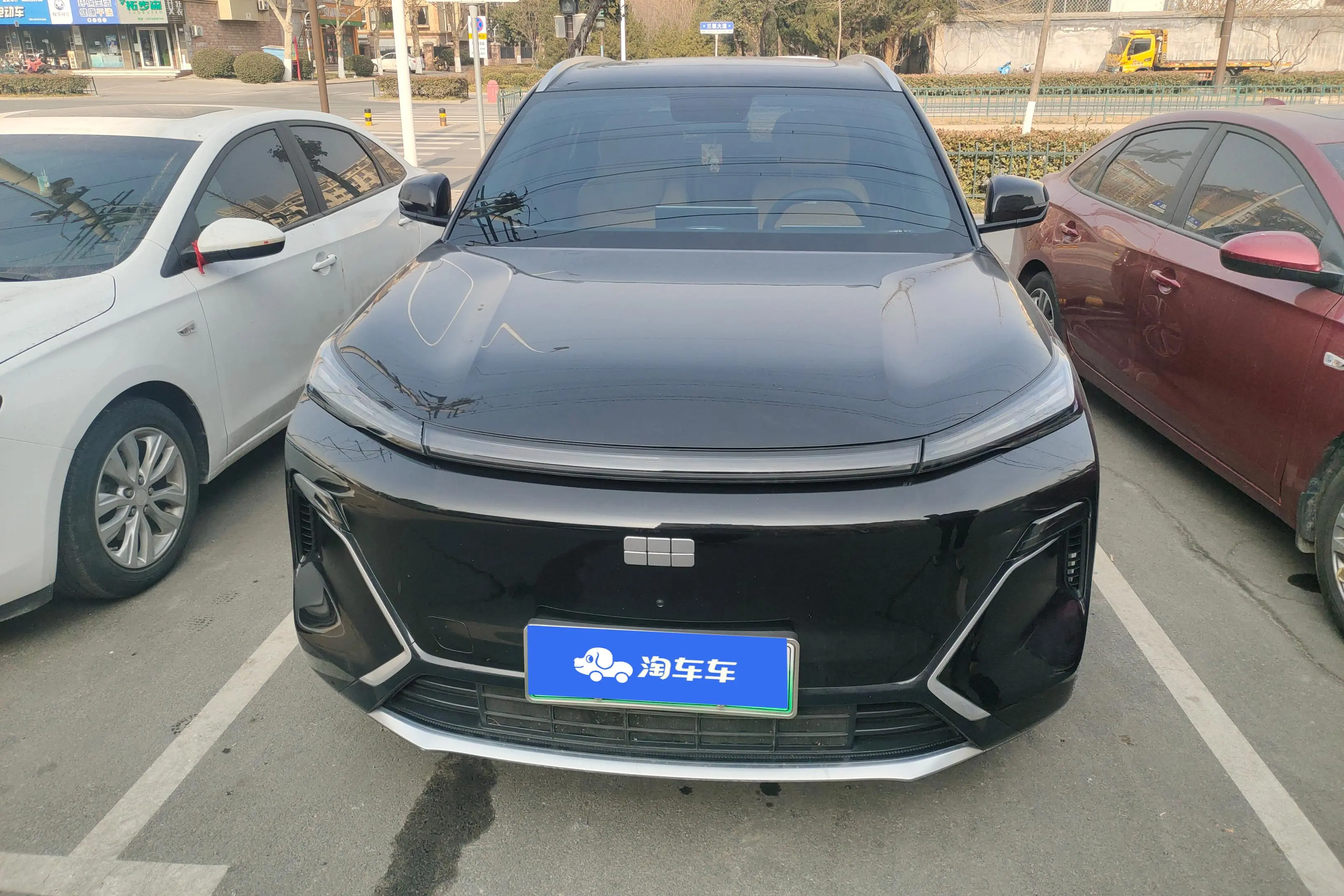 Geely Galaxy Starship 7 EM-i  из Китая