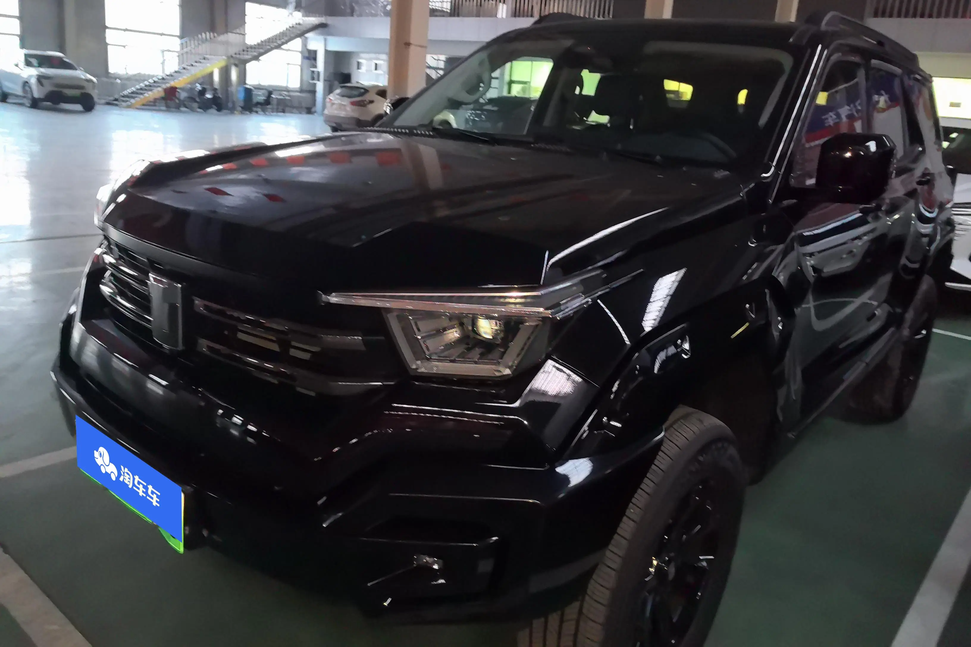 Tank 400 Hi4-T  из Китая