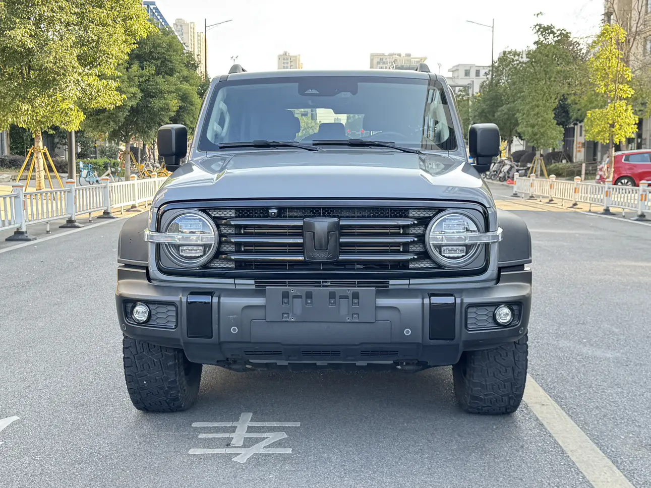 Tank 300  из Китая