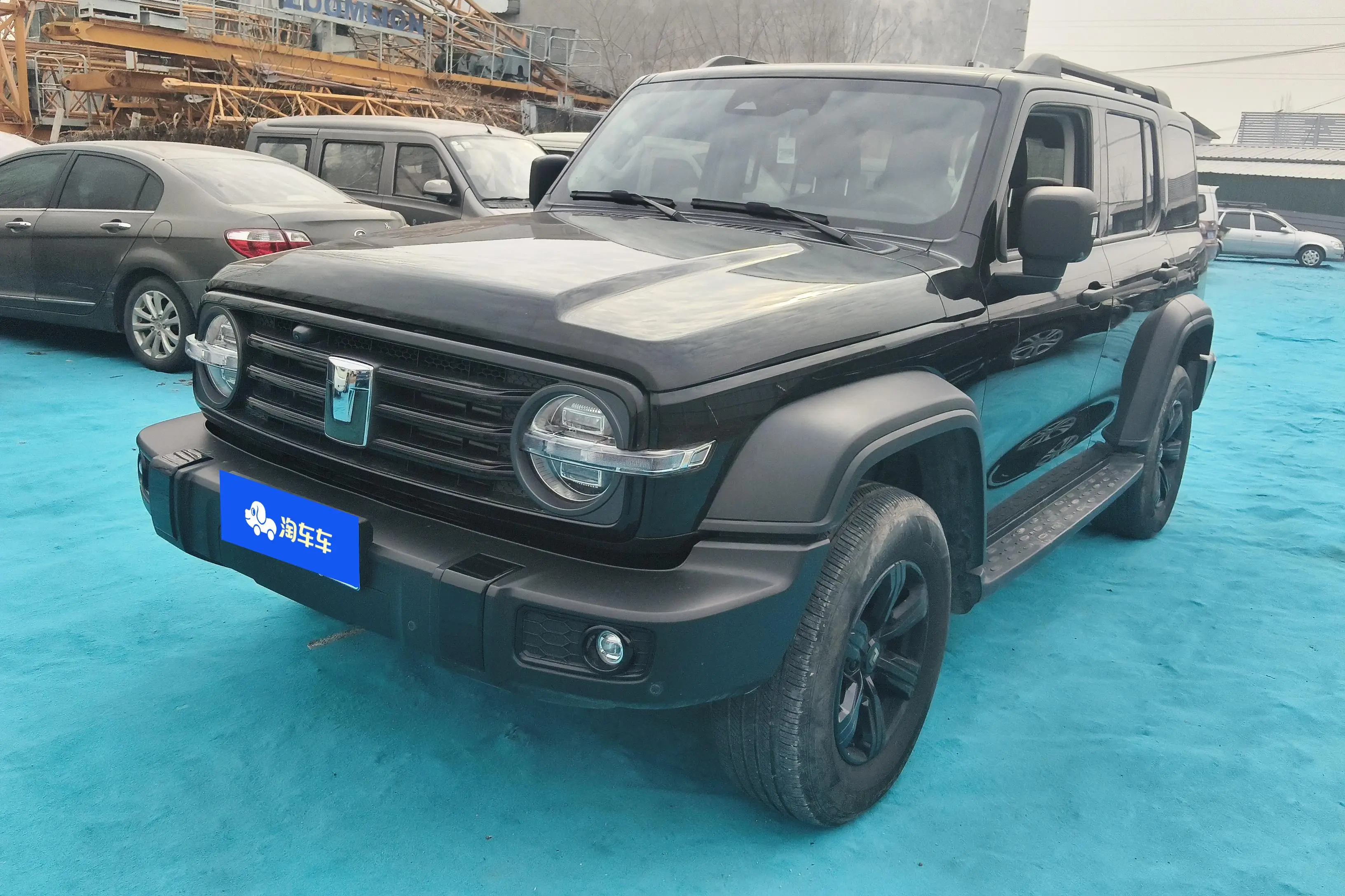 Tank 300  из Китая