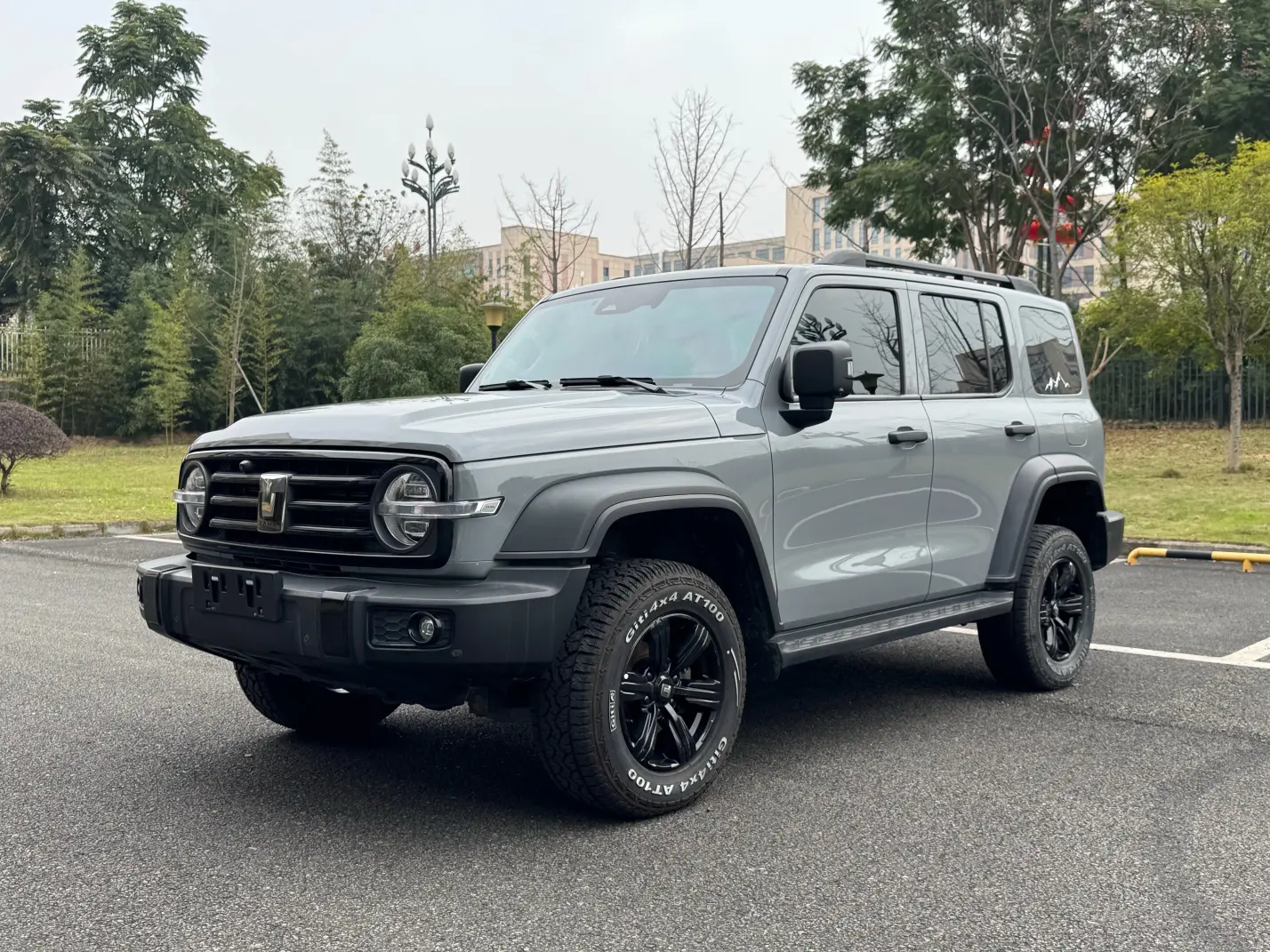 Tank 300  из Китая