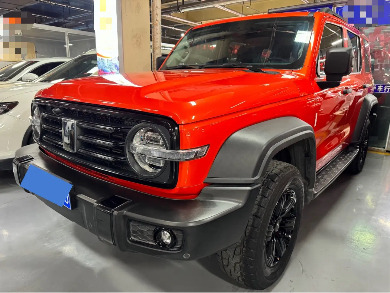 Tank 300  из Китая