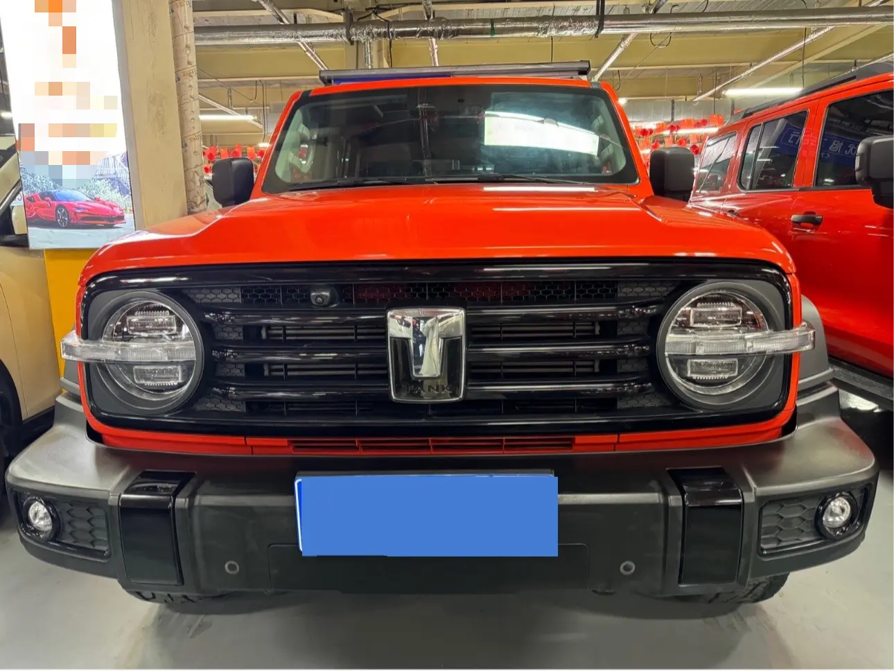 Tank 300  из Китая