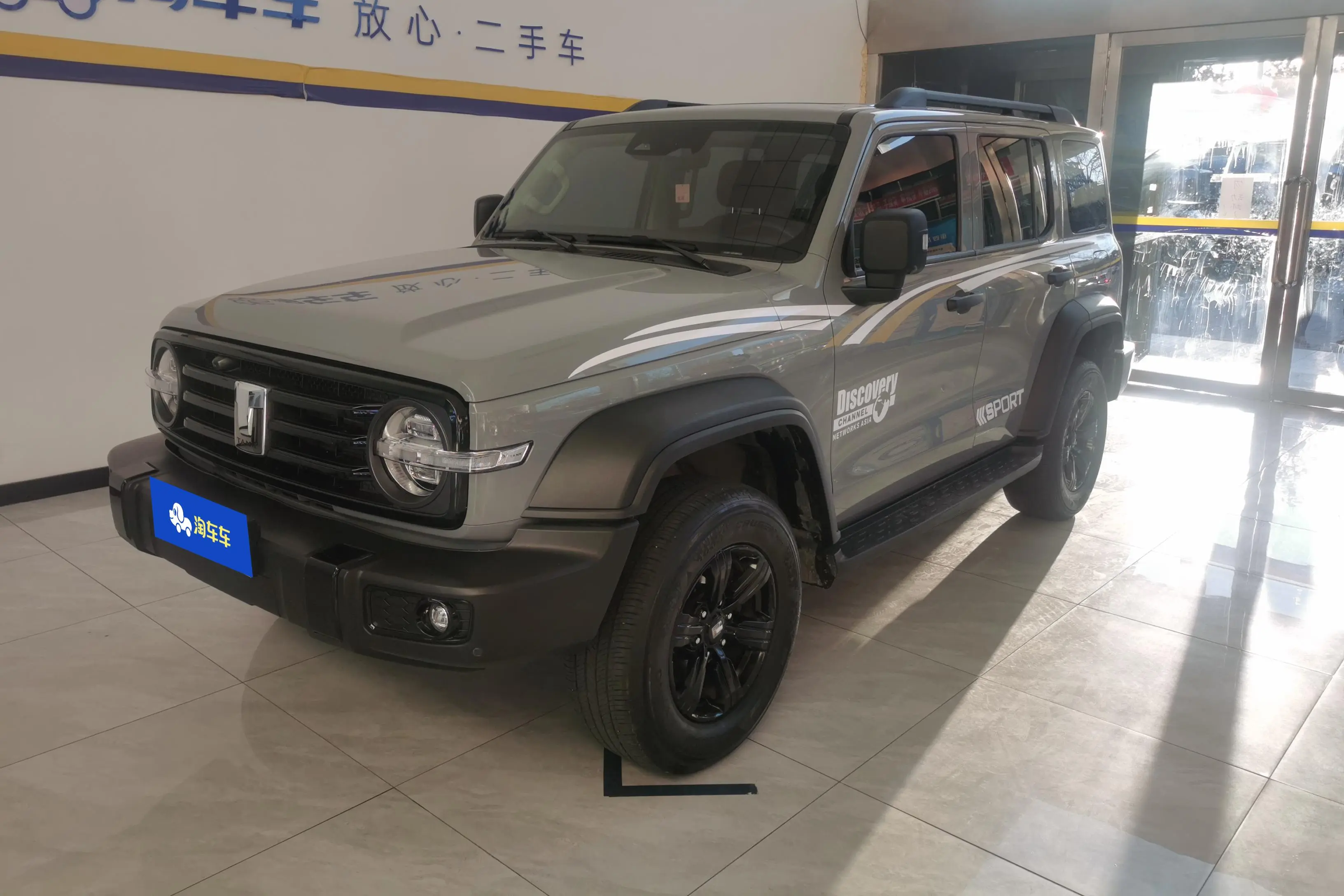 Tank 300  из Китая