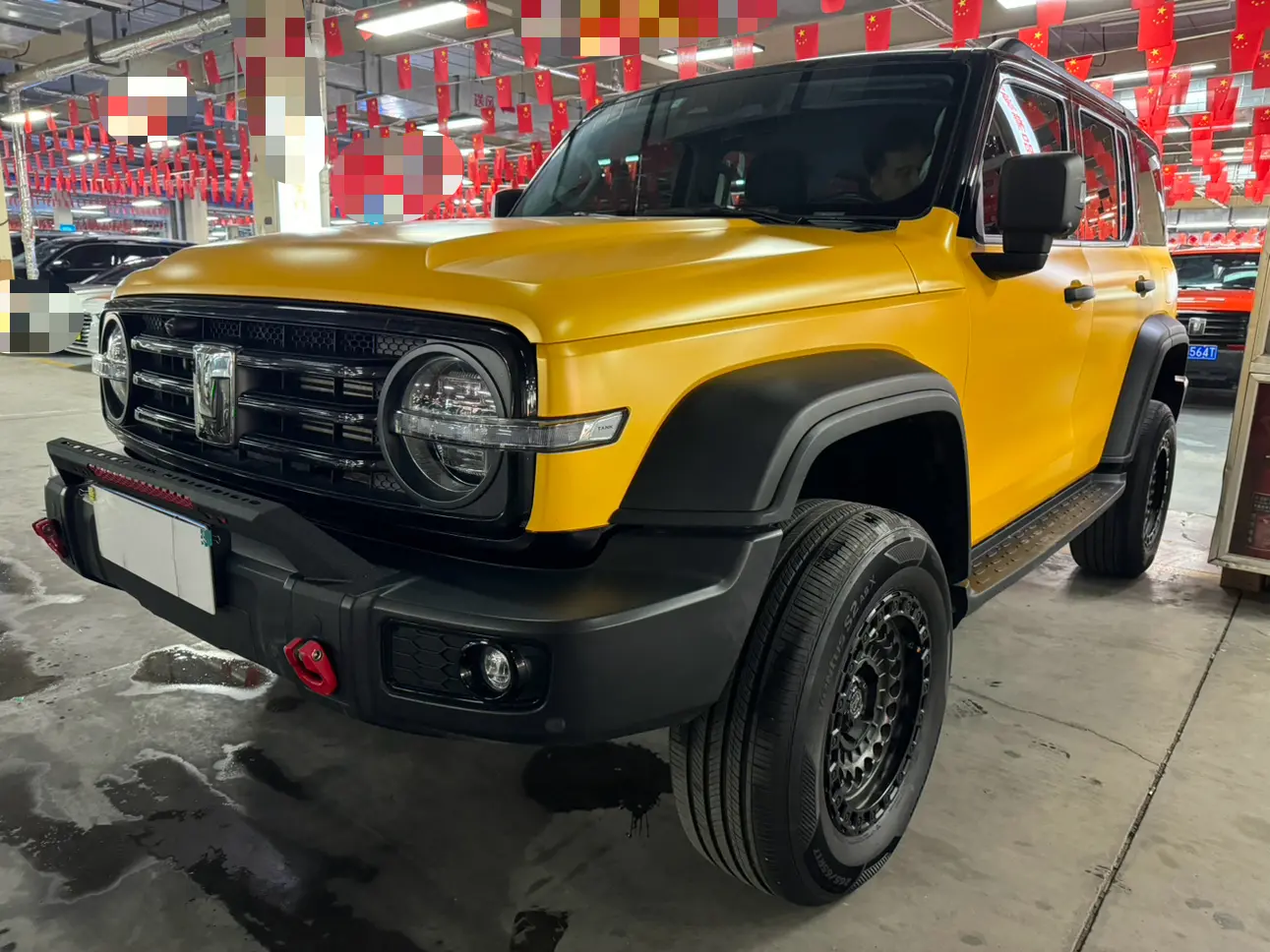 Tank 300  из Китая