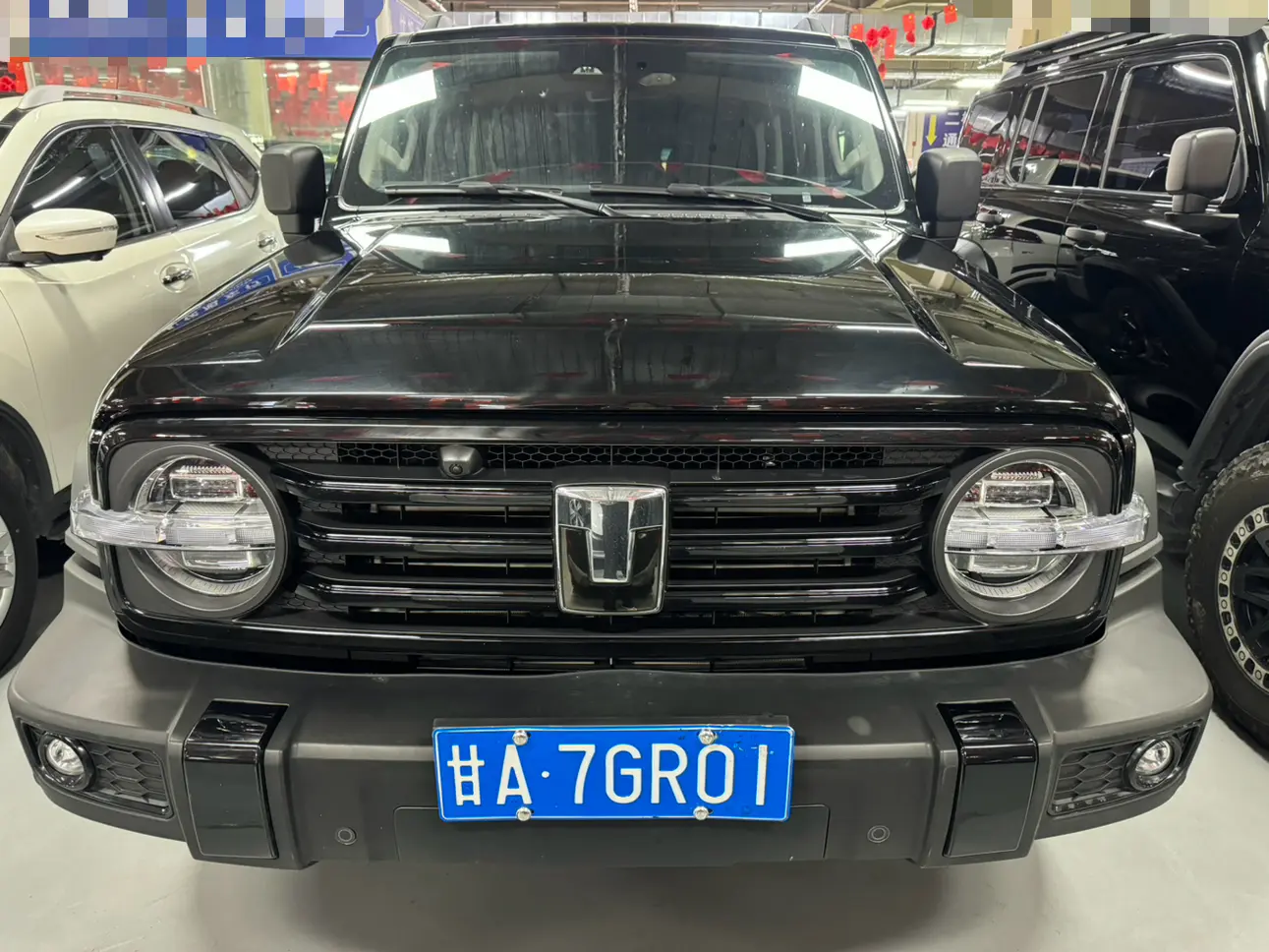 Tank 300  из Китая