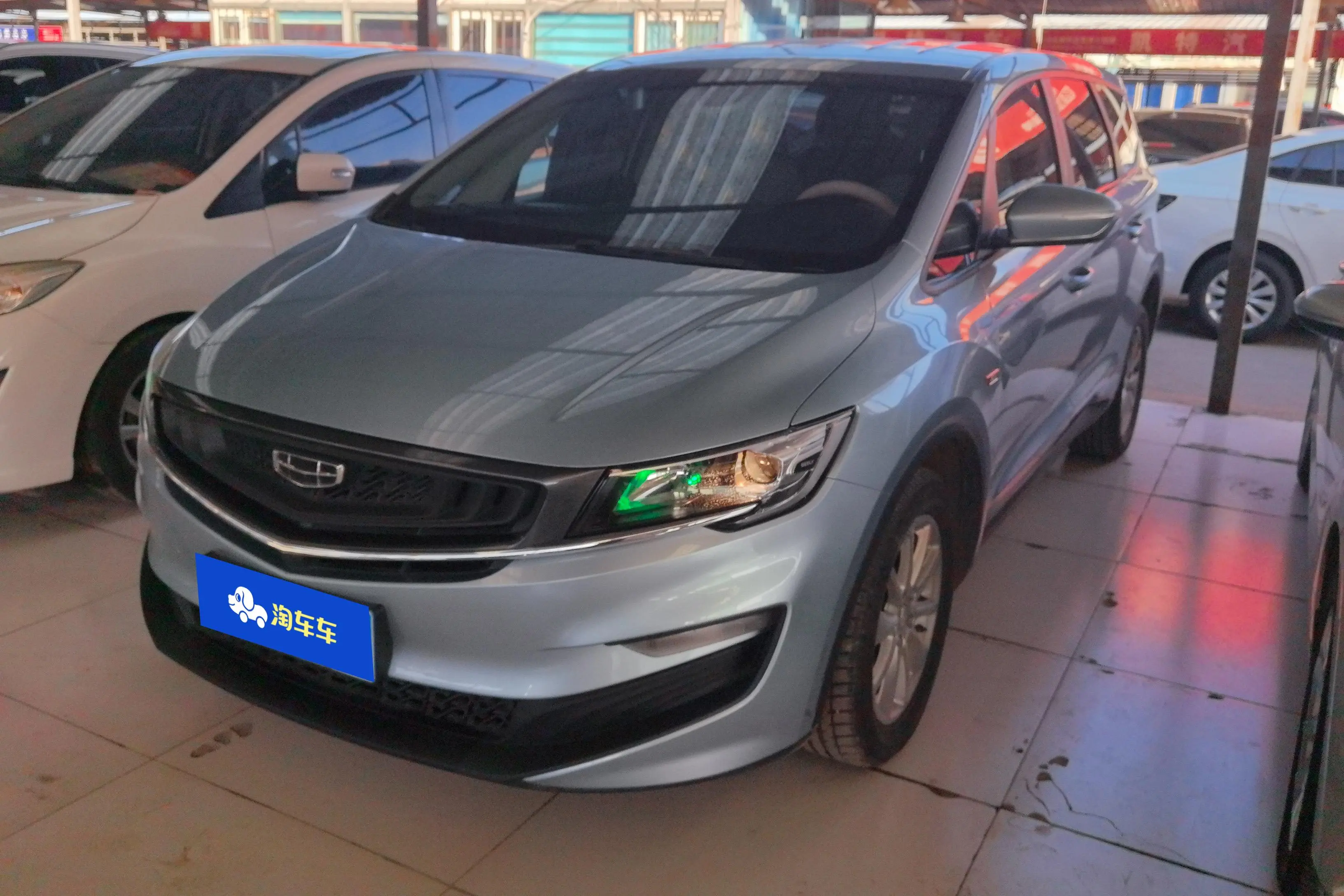 Geely Jiaji  из Китая