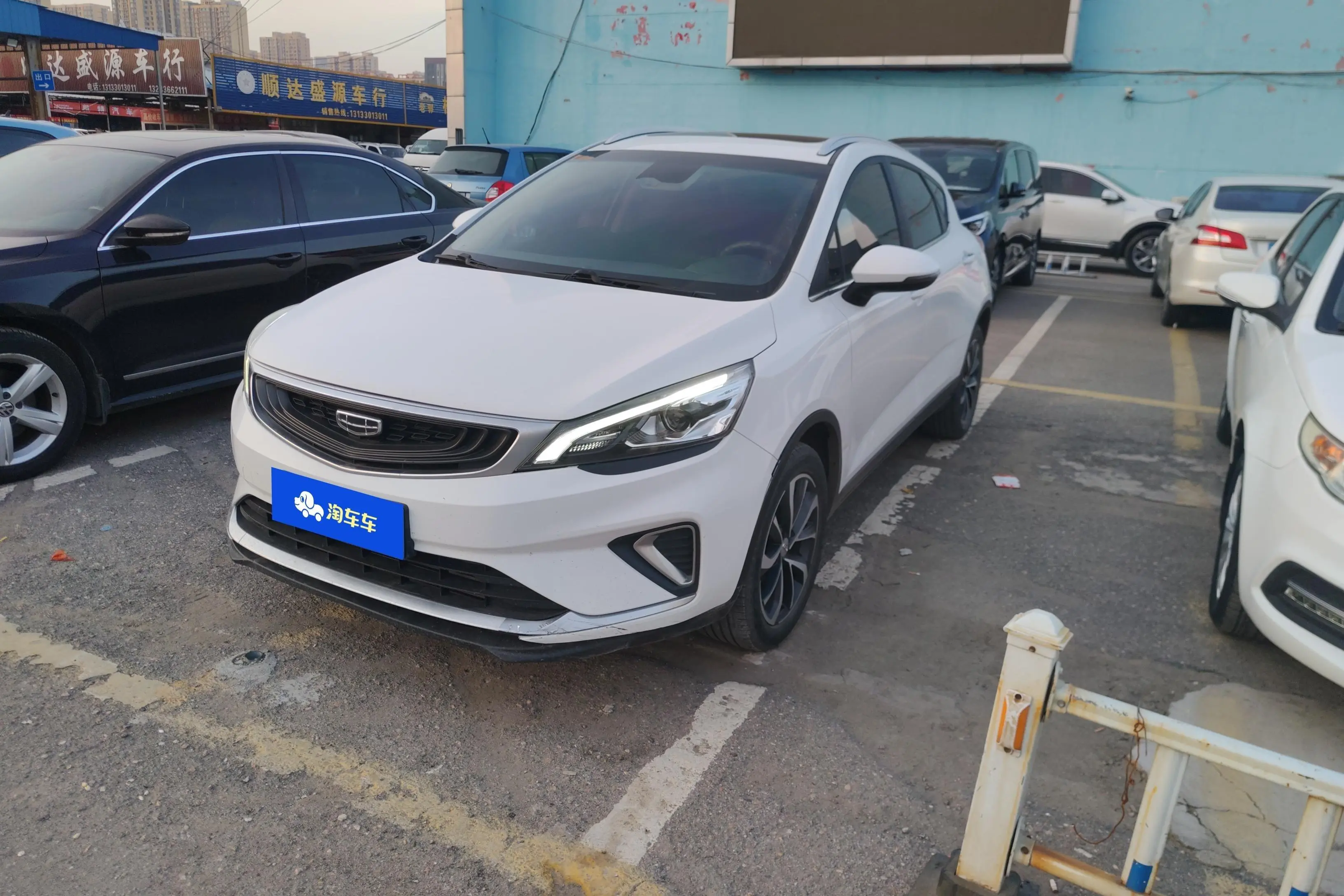 Geely Emgrand GS  из Китая