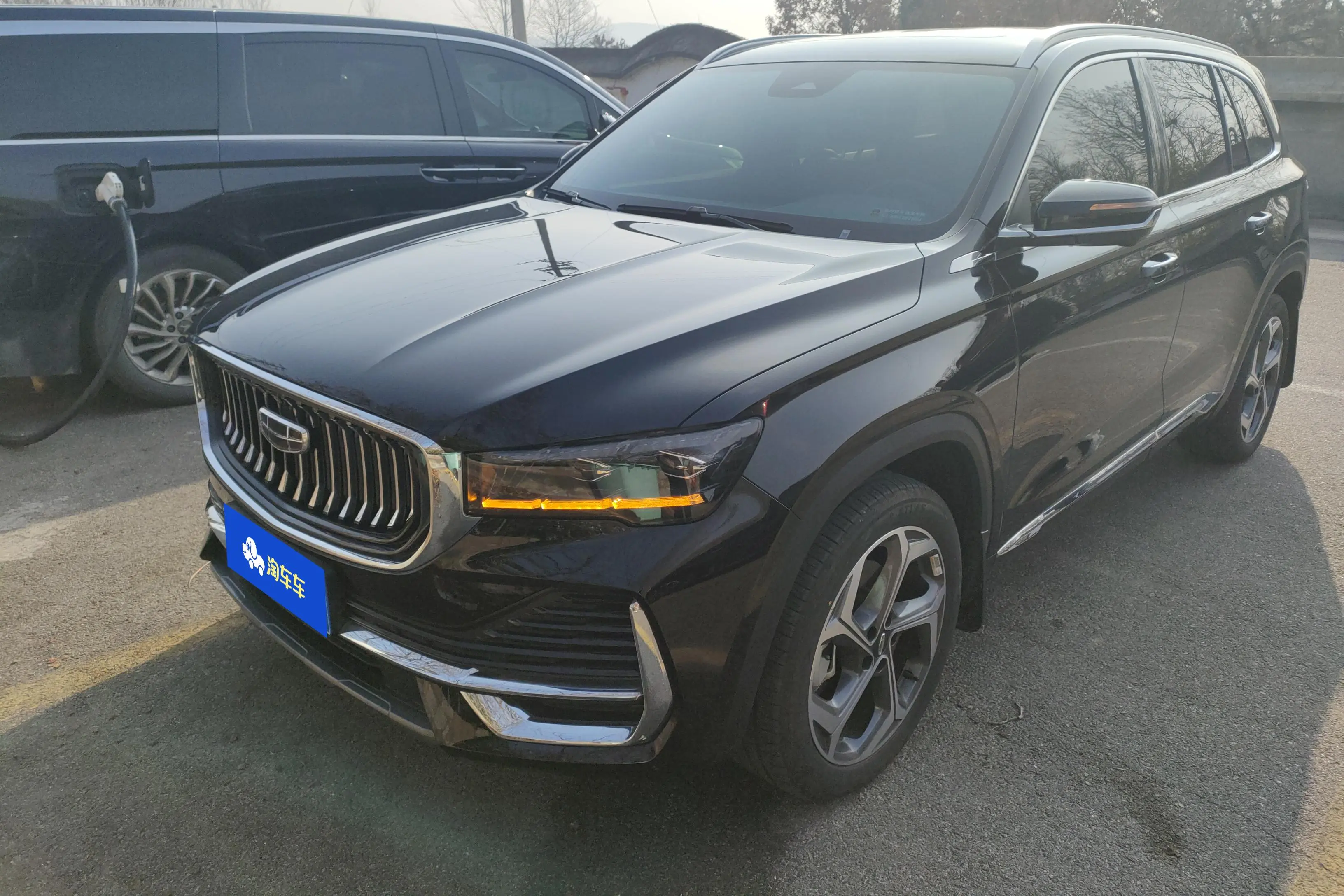 Geely Monjaro (Xingyue L)  из Китая