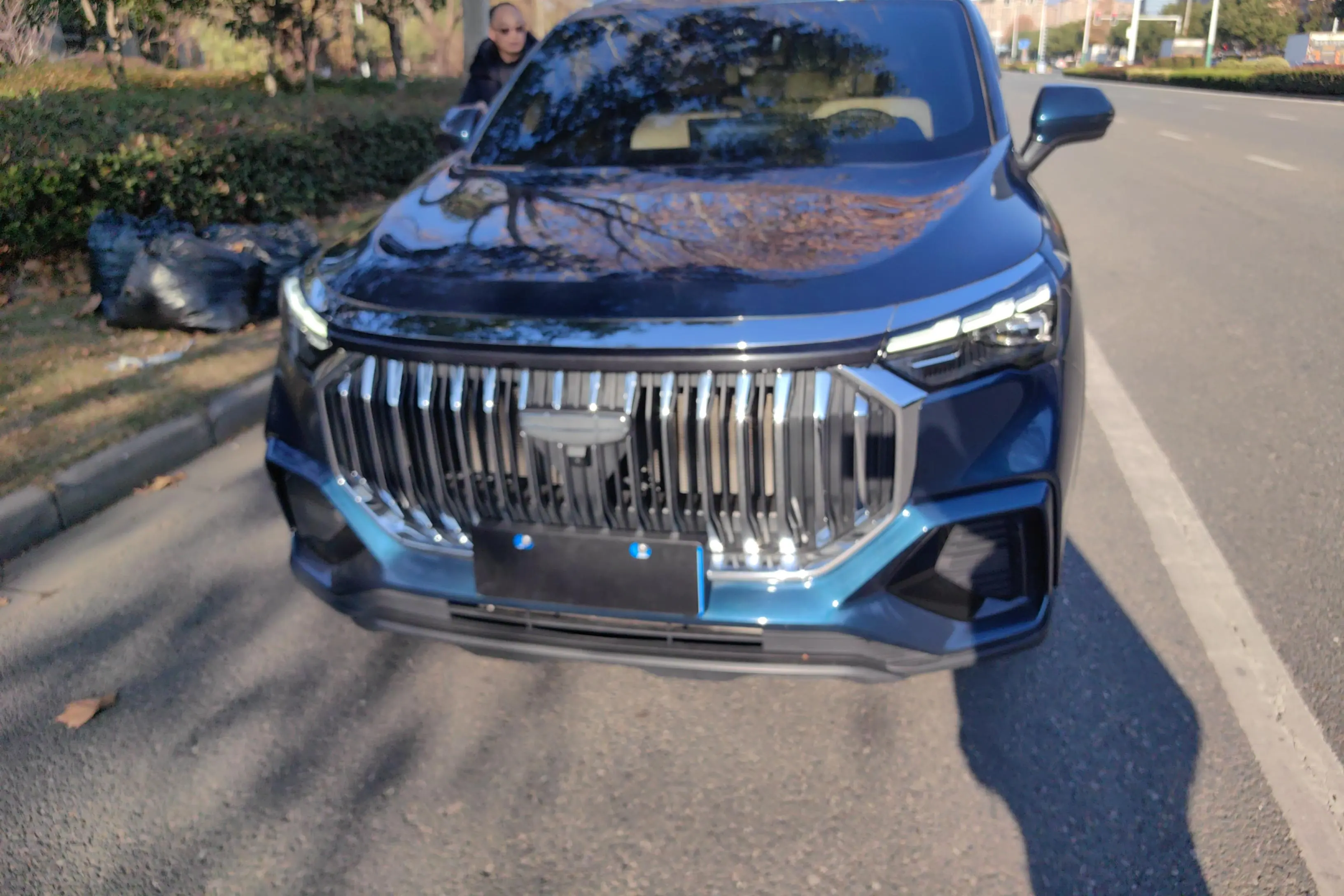 Geely Haoyue L  из Китая