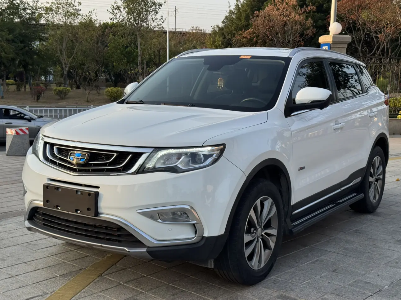 Geely Atlas (Boyue)  из Китая