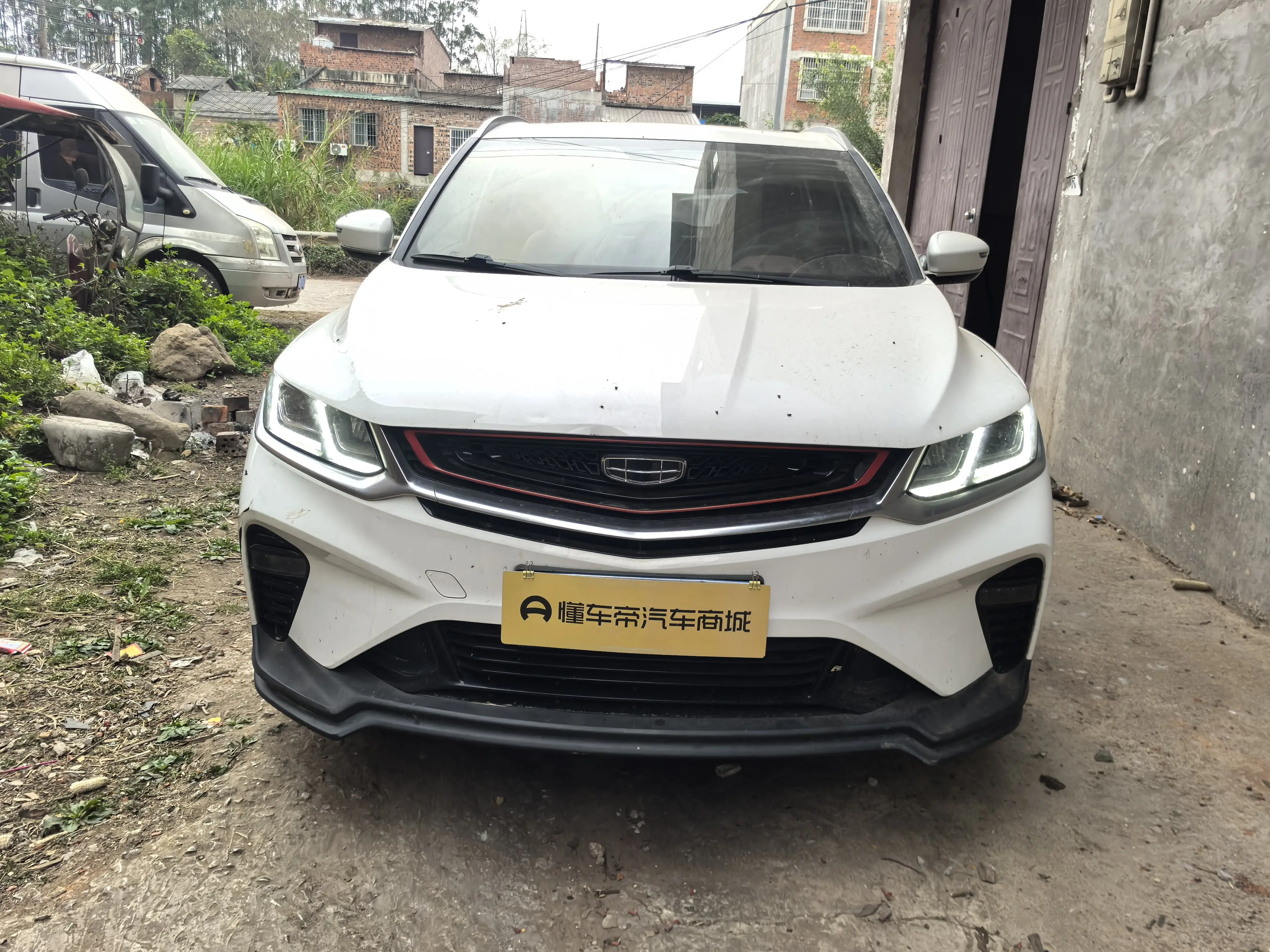 Geely Coolray SX11 (Binyue)  из Китая