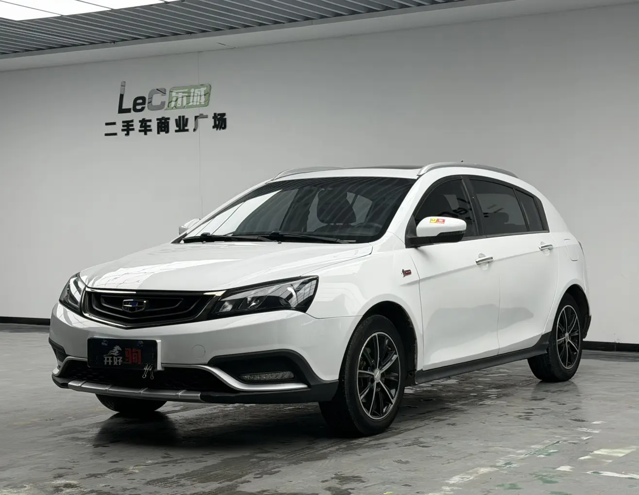 Geely Emgrand  из Китая