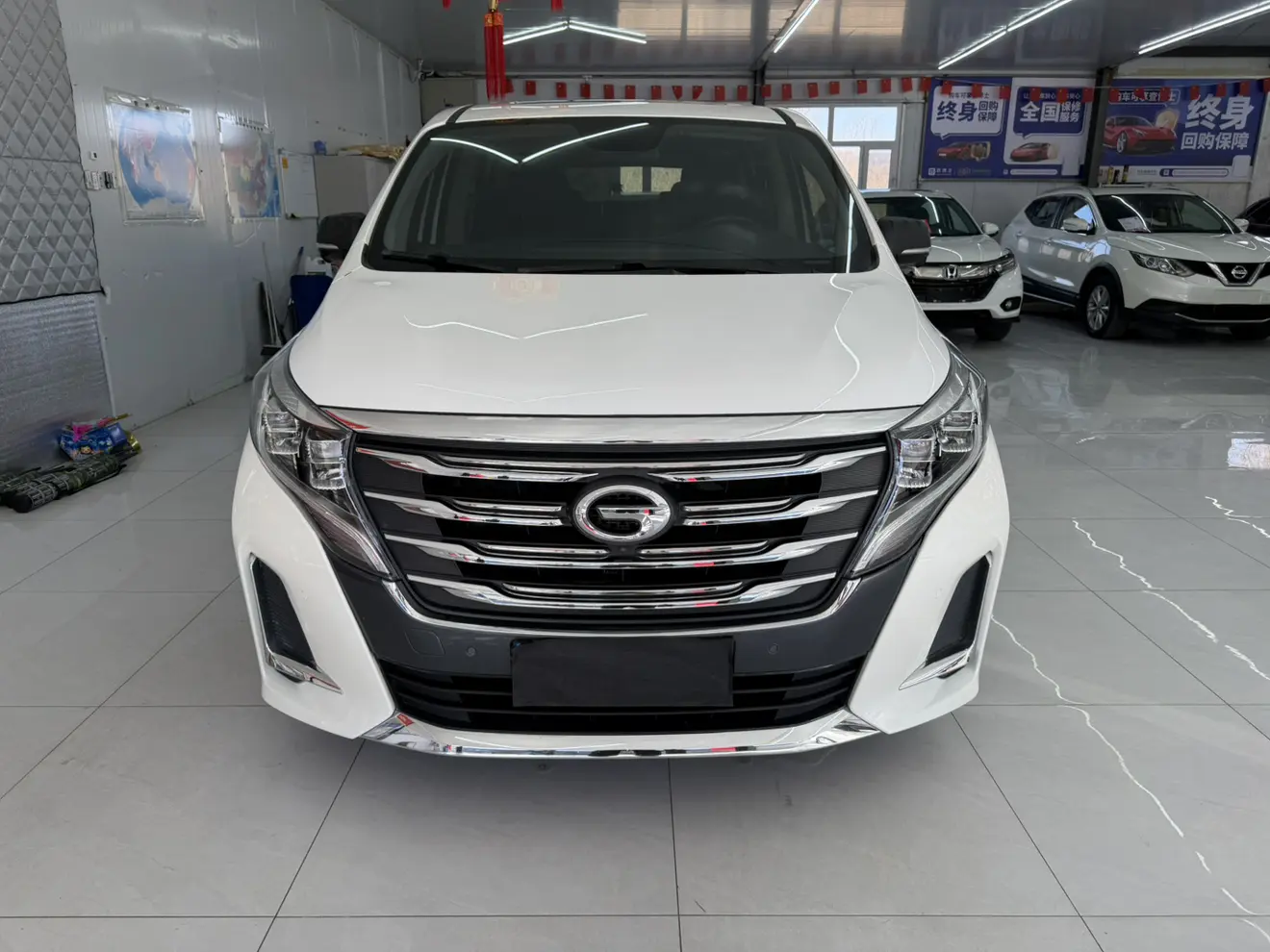 GAC Trumpchi M8  из Китая