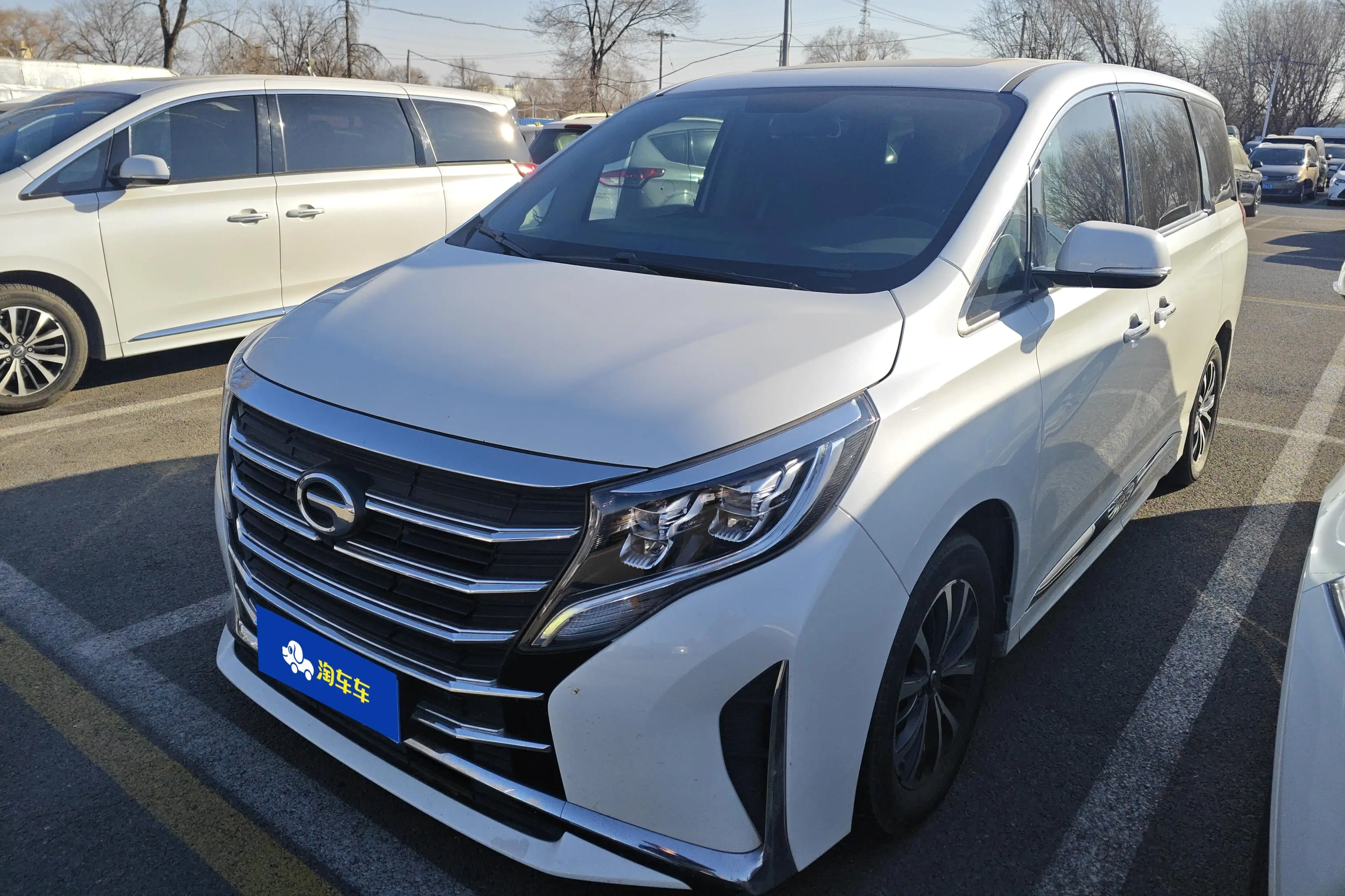GAC Trumpchi M8  из Китая