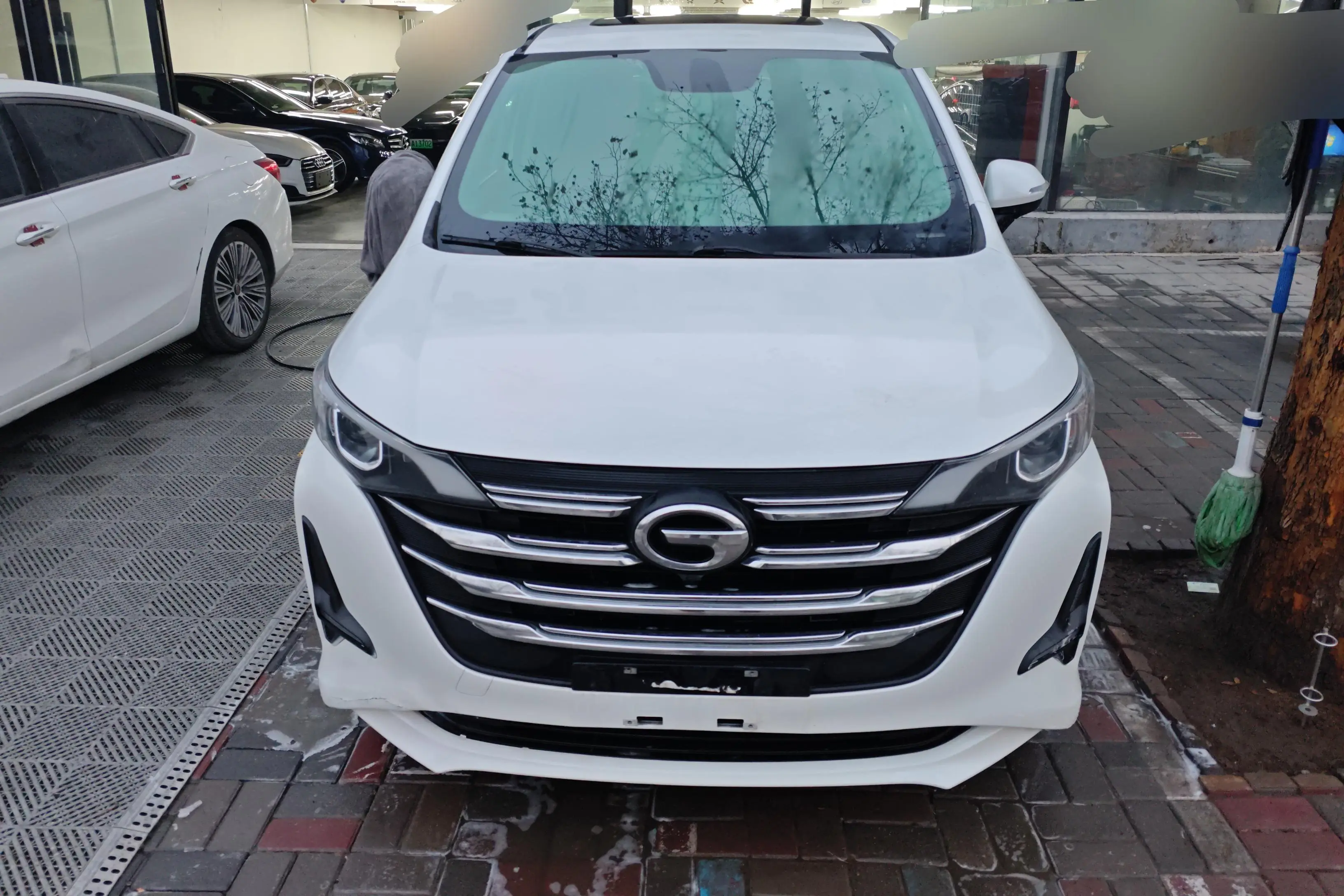 GAC Trumpchi M6  из Китая