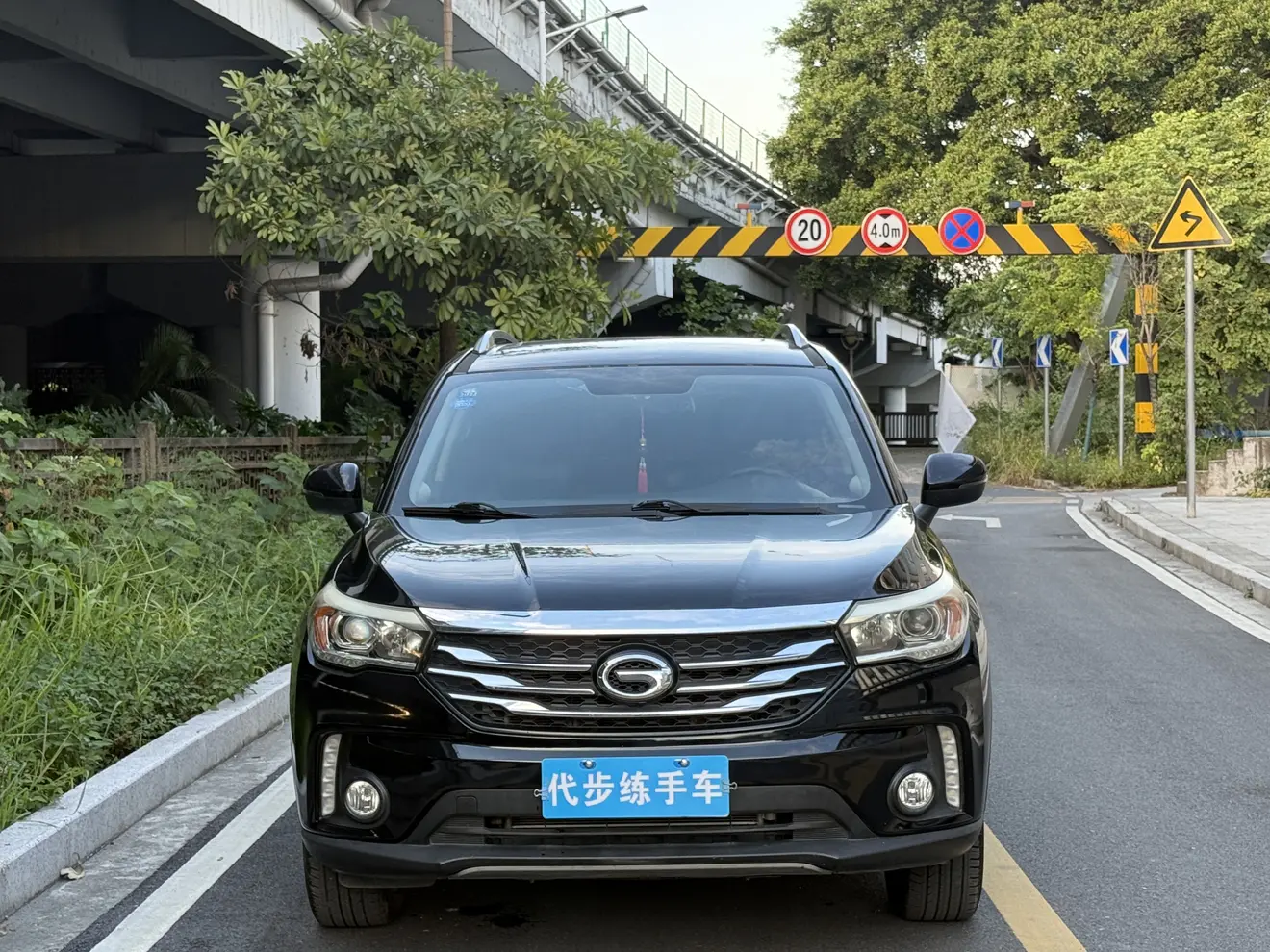 GAC Trumpchi GS4  из Китая