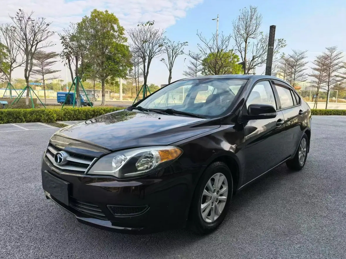 SOUEAST V5 Lingzhi  из Китая