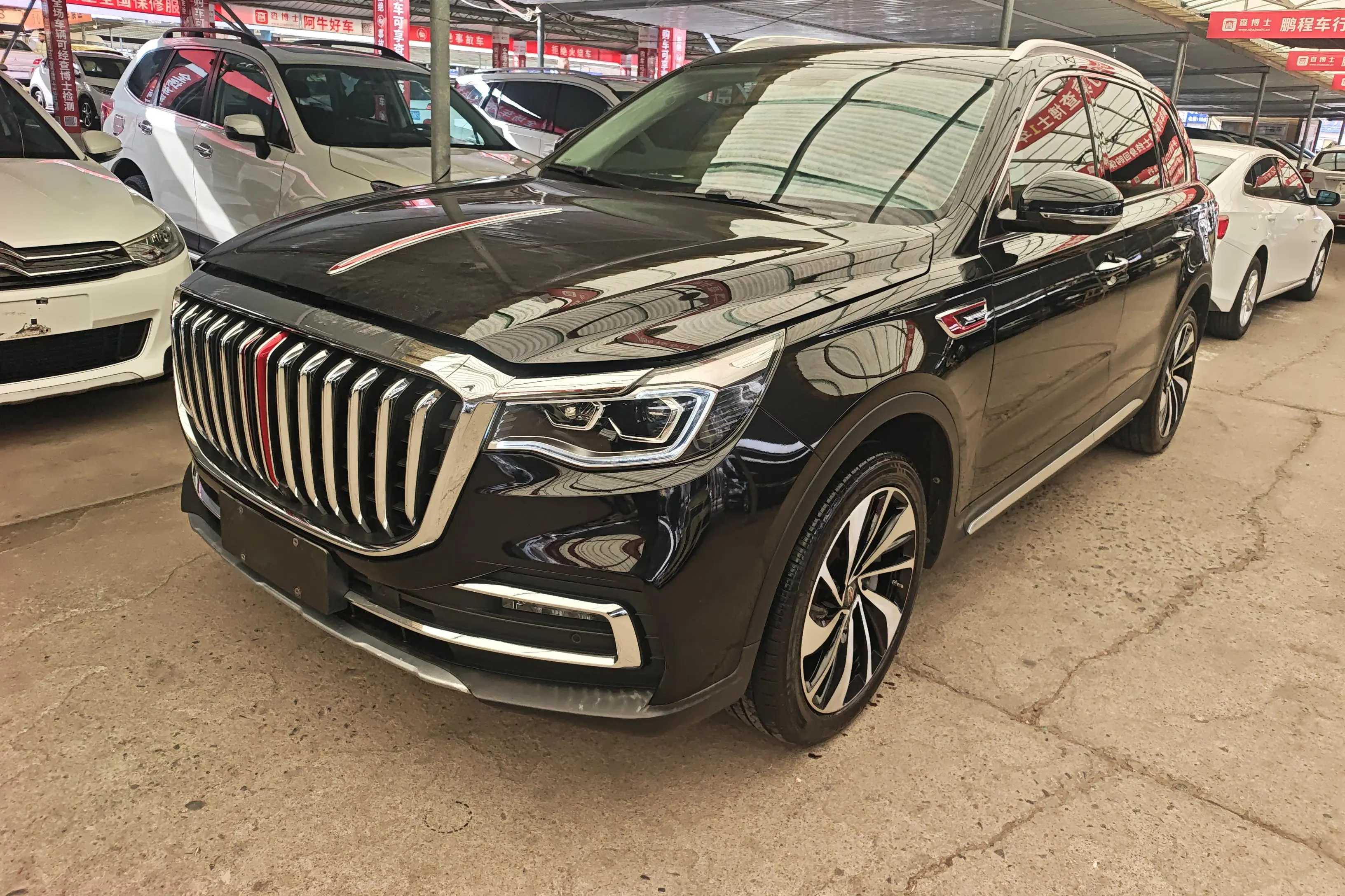 Hongqi HS7  из Китая