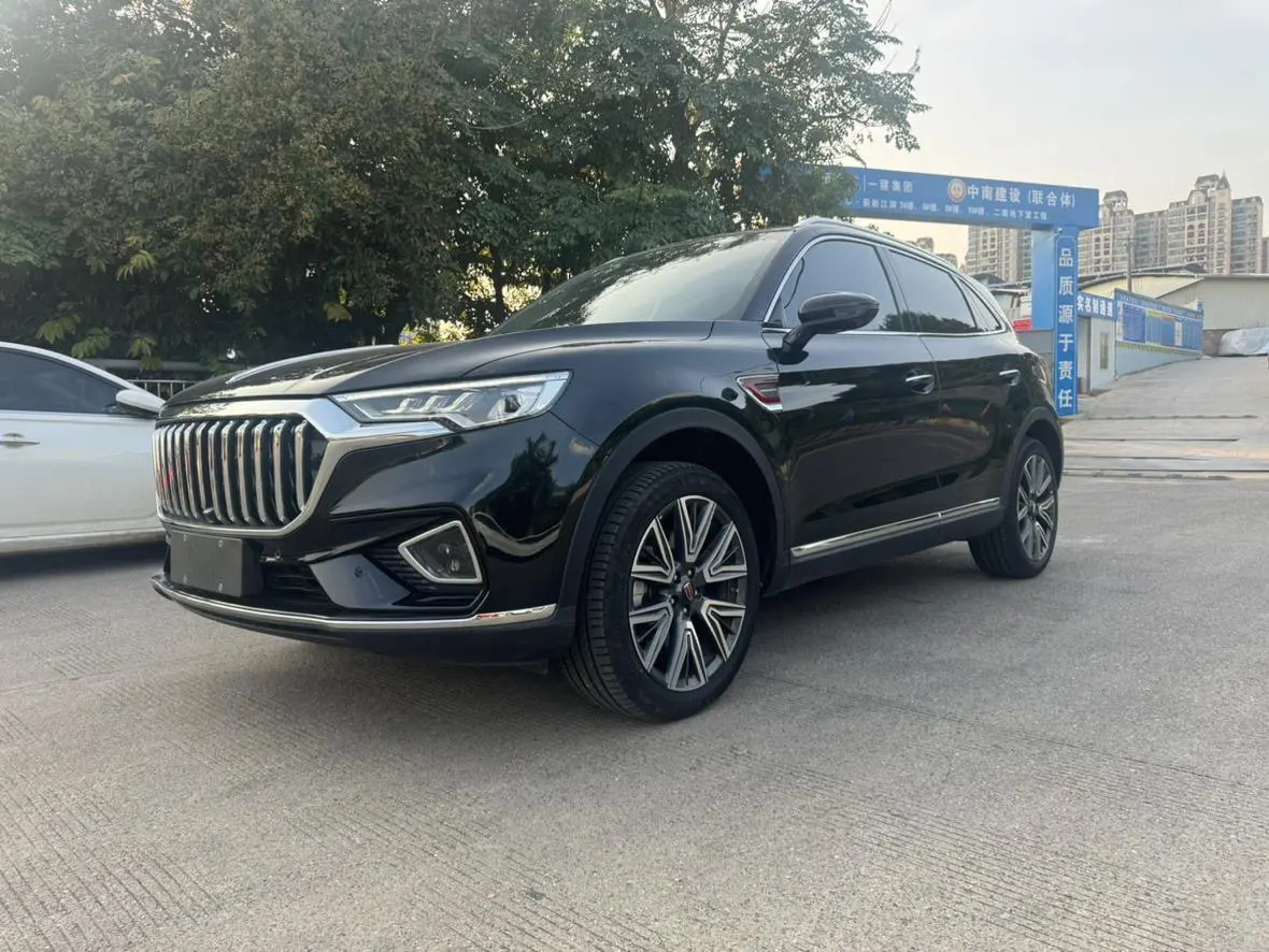 Hongqi HS5  из Китая