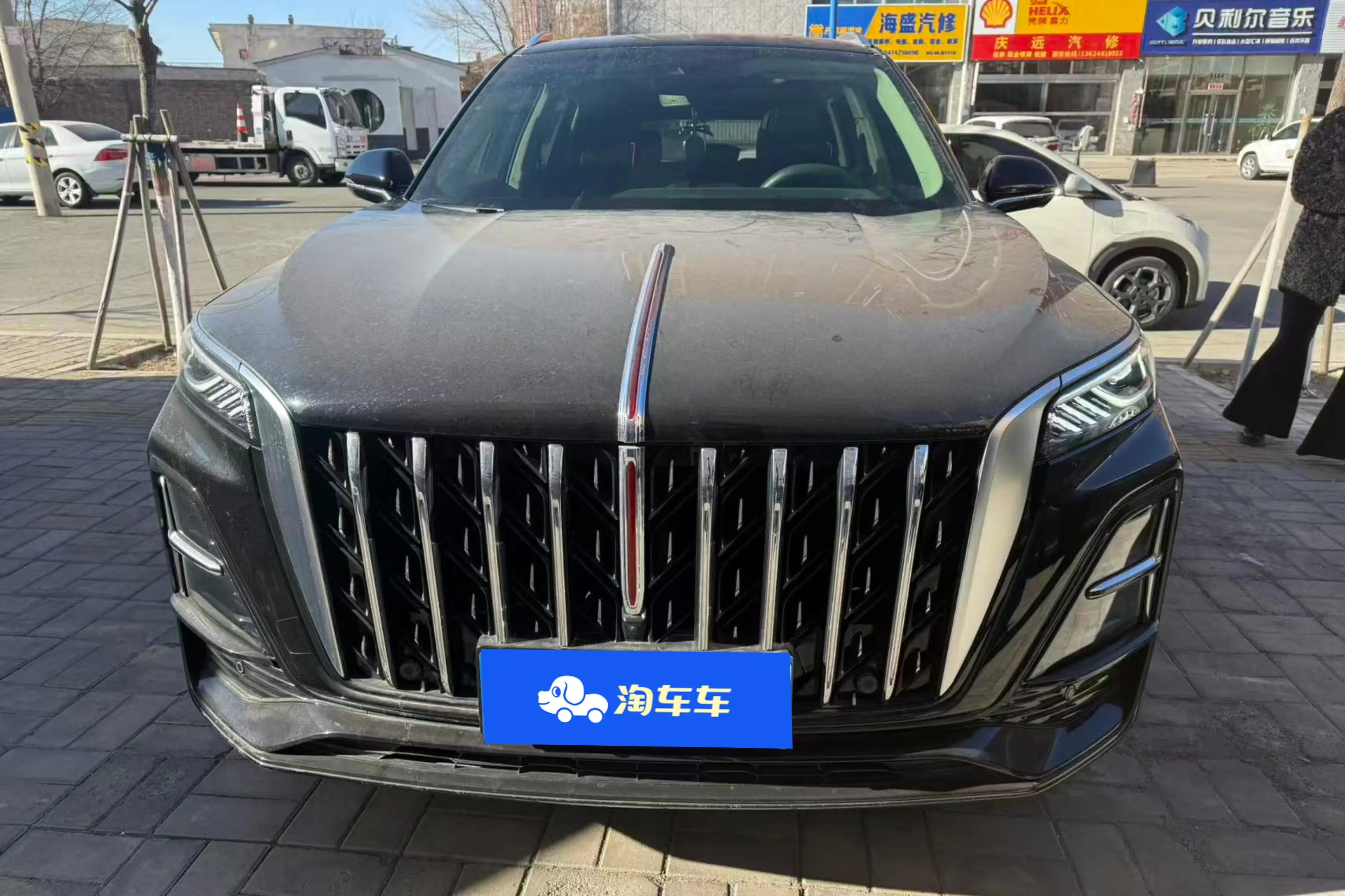 Hongqi HS5  из Китая