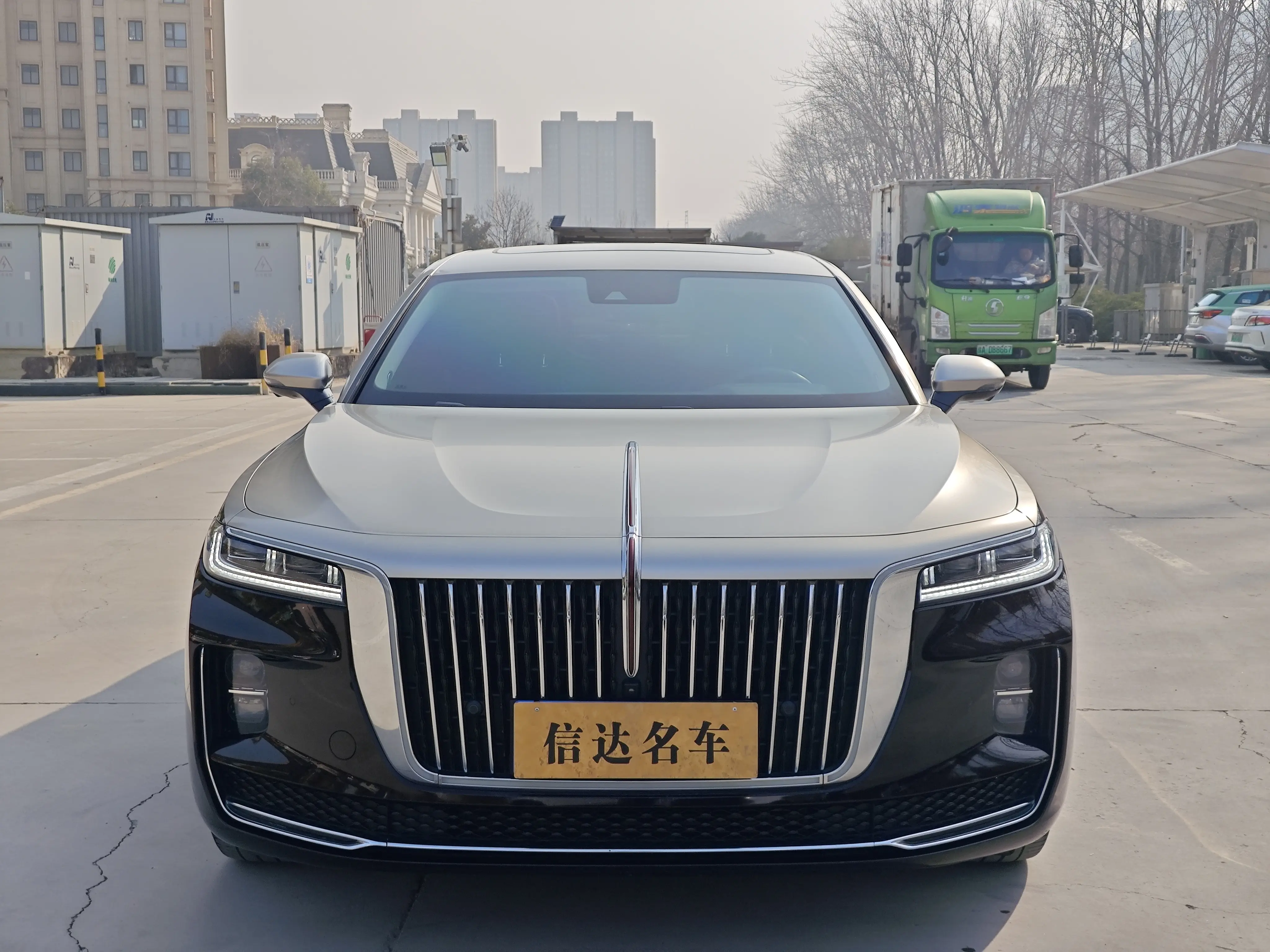 Hongqi H9  из Китая